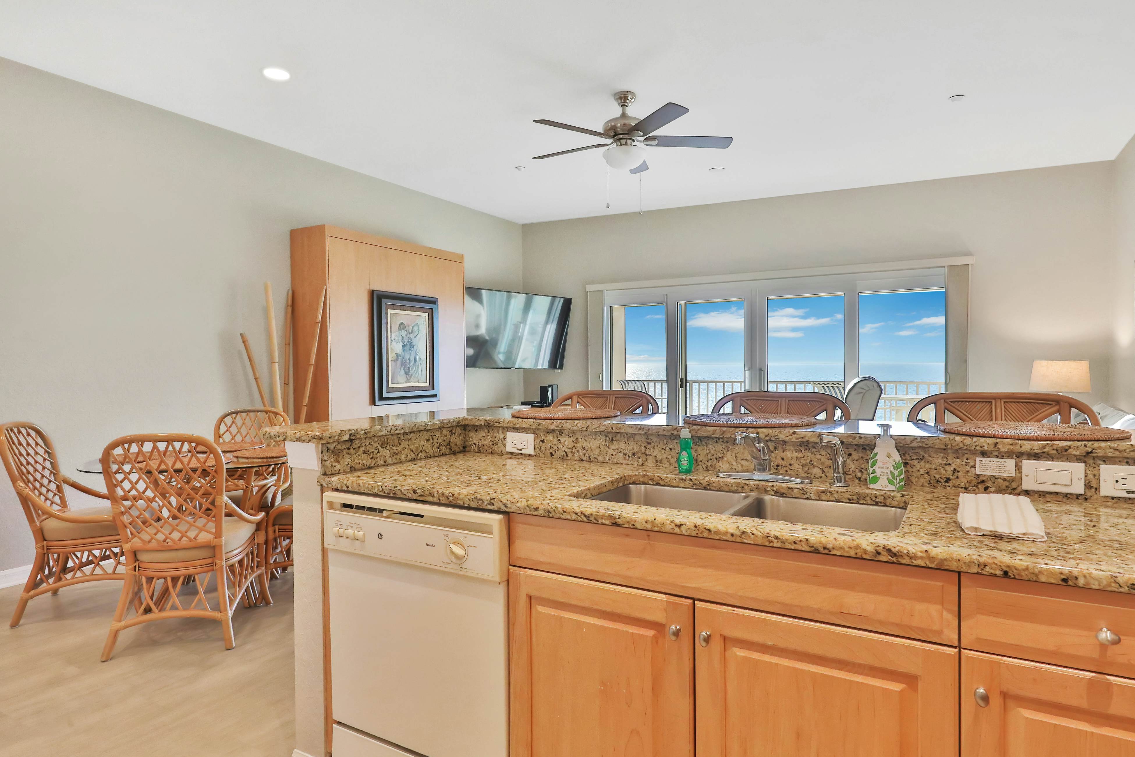 Beachfront condo with pool, hot tub & Gulf views from the balcony