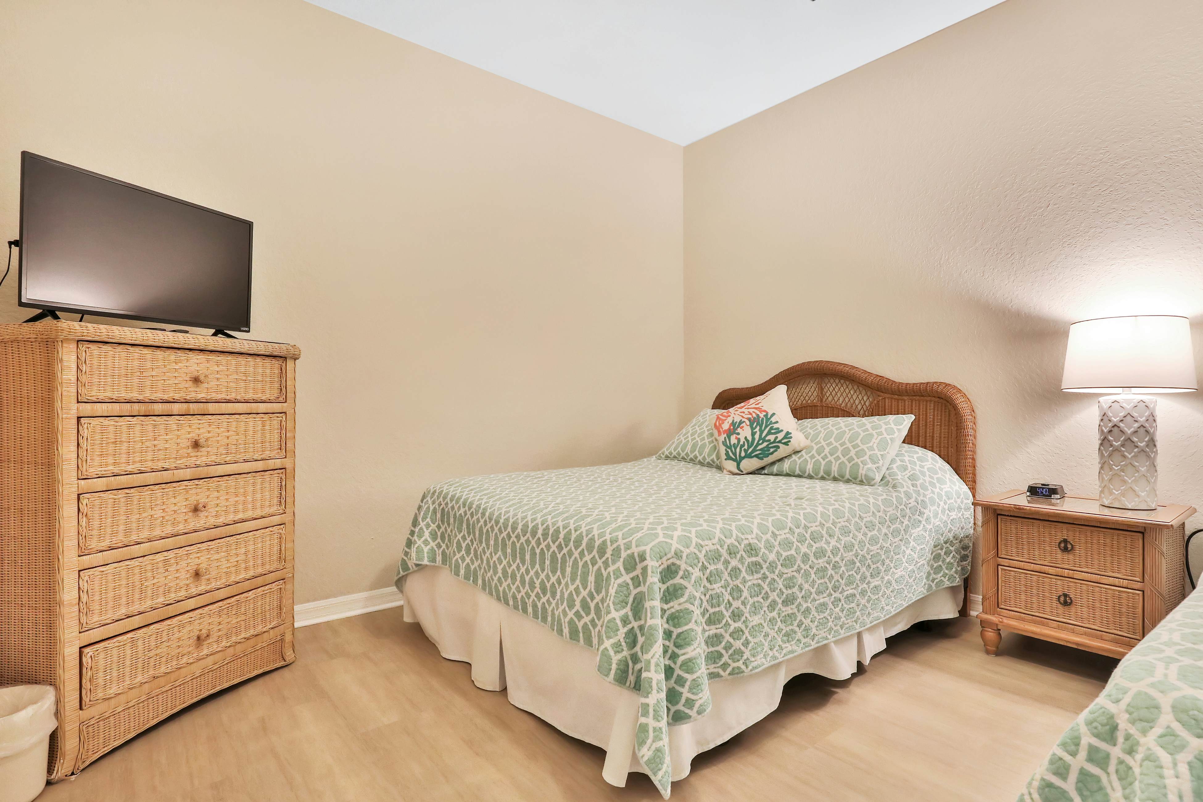 Beachfront condo with pool, hot tub & Gulf views from the balcony