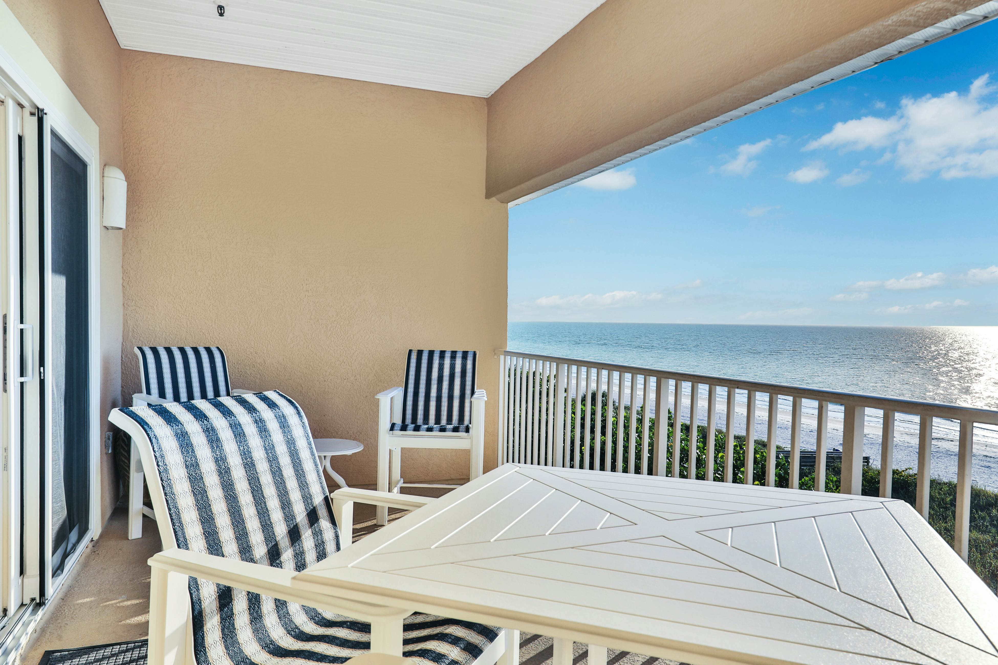 Beachfront condo with pool, hot tub & Gulf views from the balcony