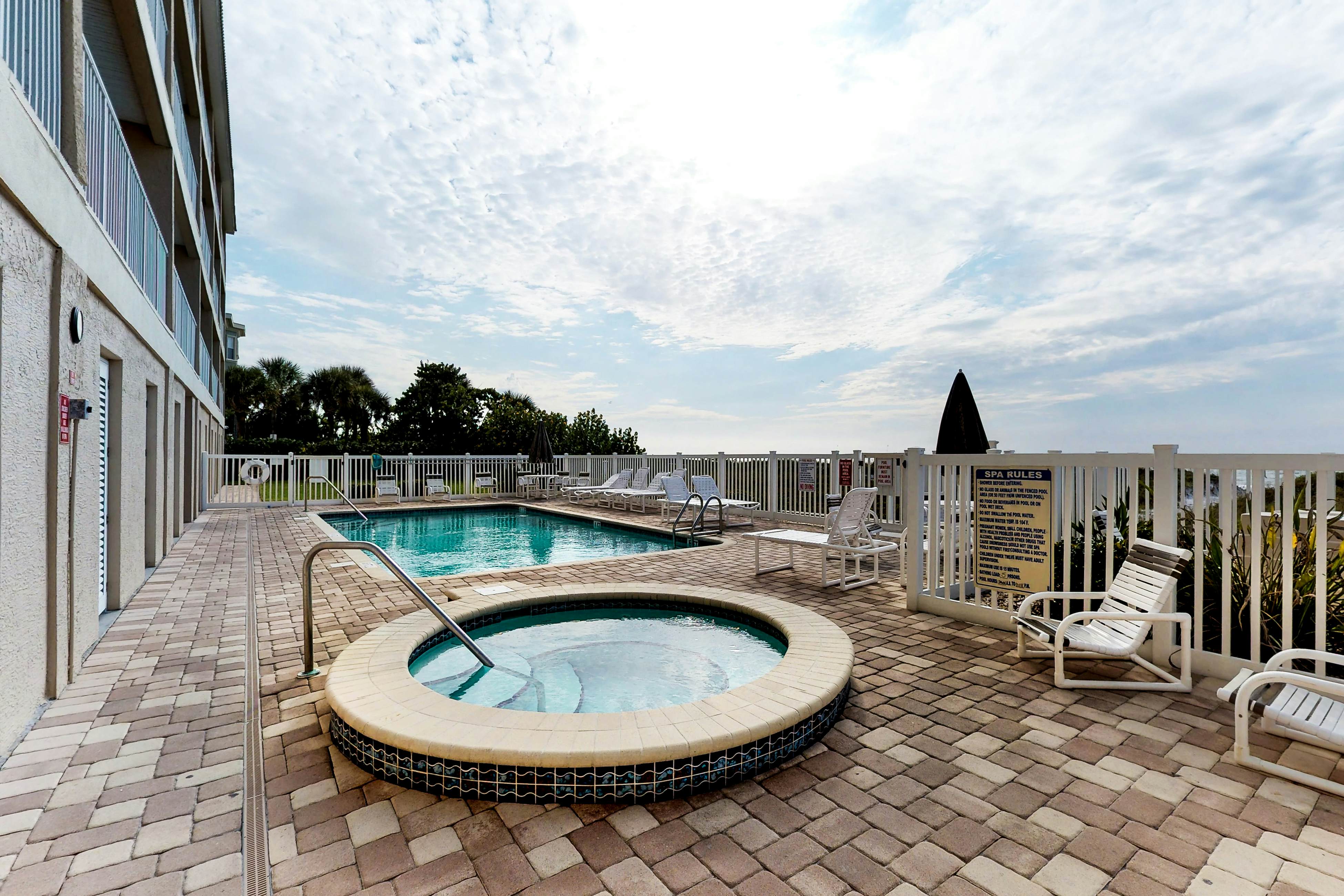 Beachfront condo with pool, hot tub & Gulf views from the balcony
