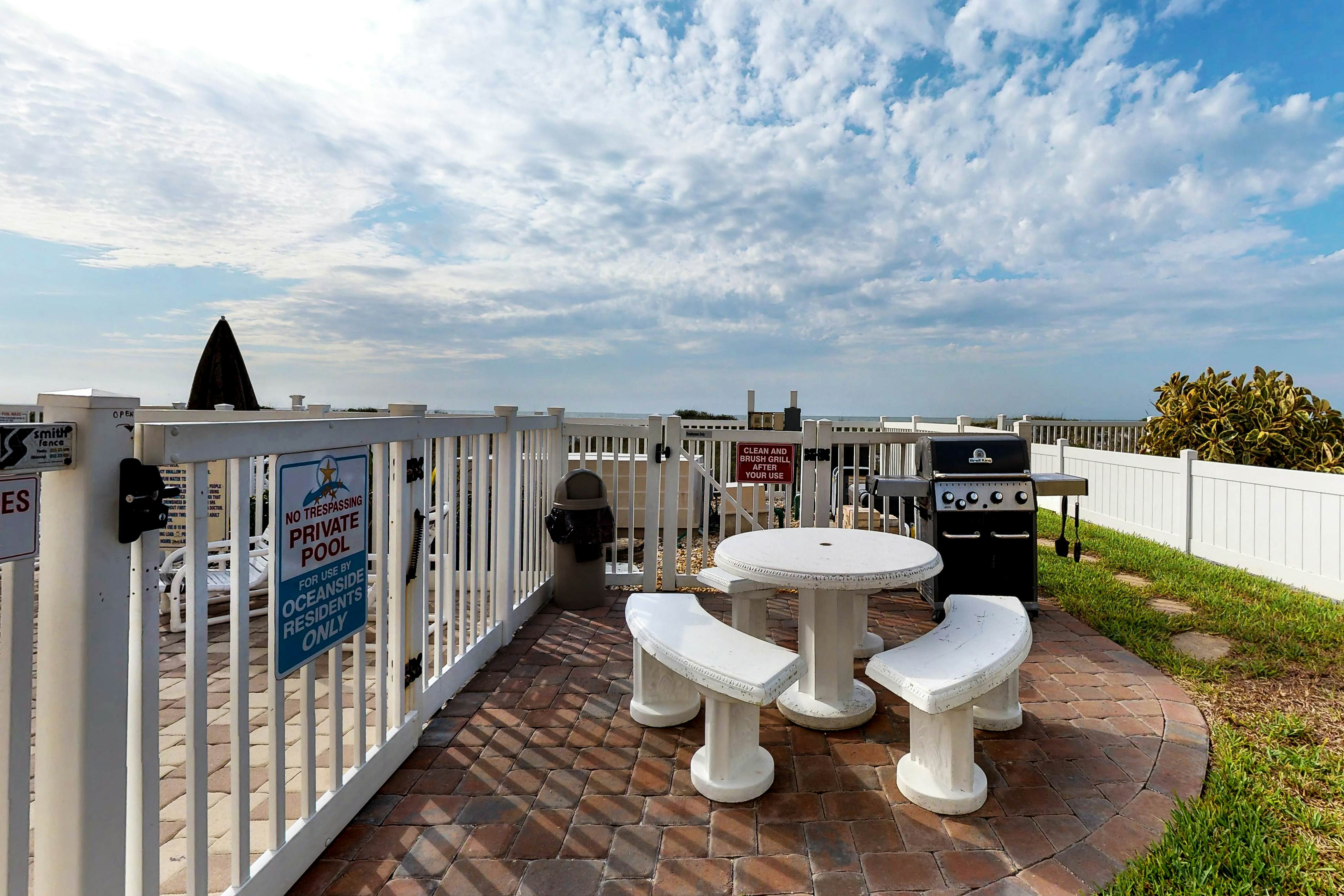 Beachfront condo with pool, hot tub & Gulf views from the balcony
