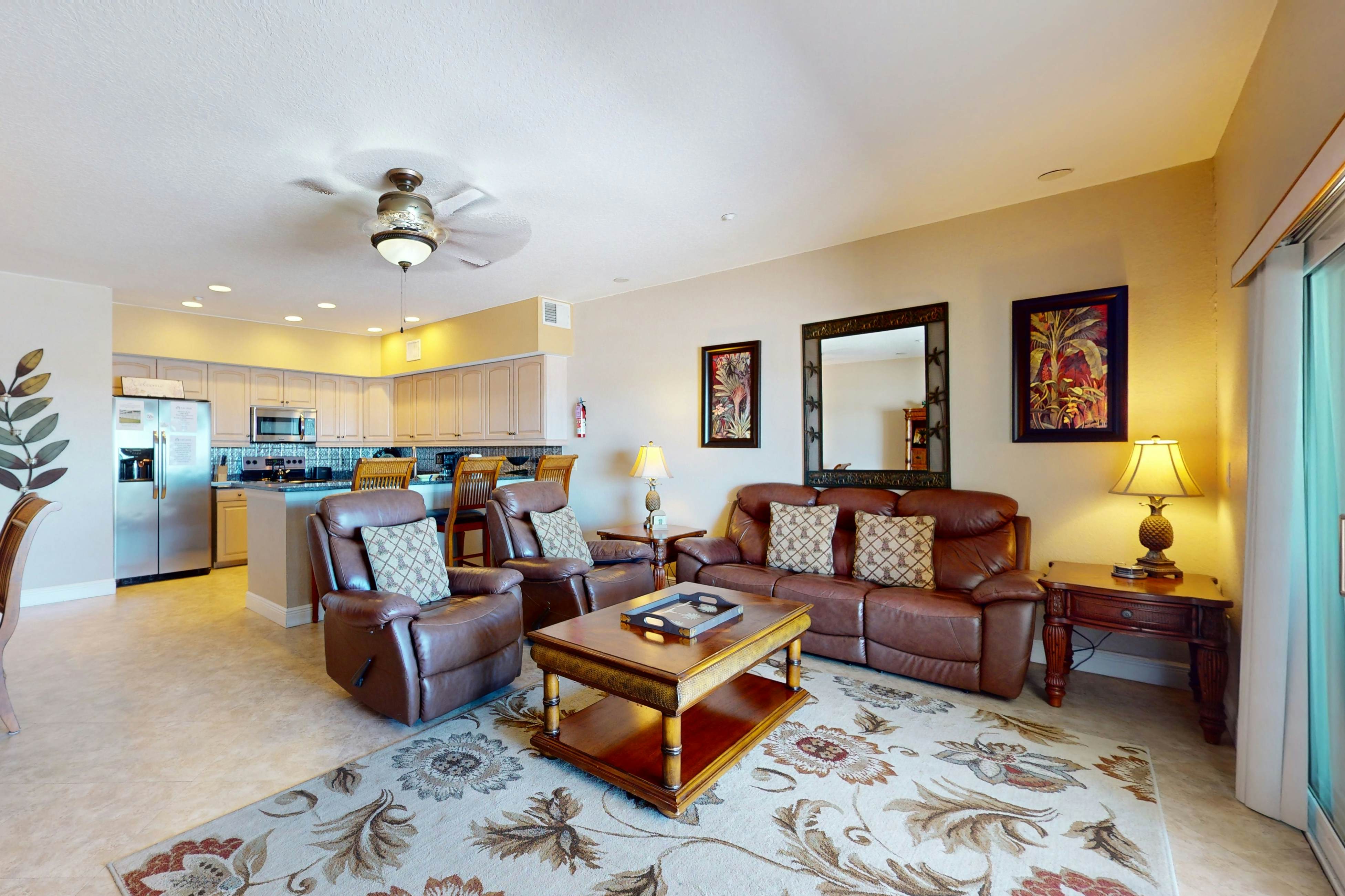 Welcoming Gulf-front condo with pool & hot tub - direct beach access