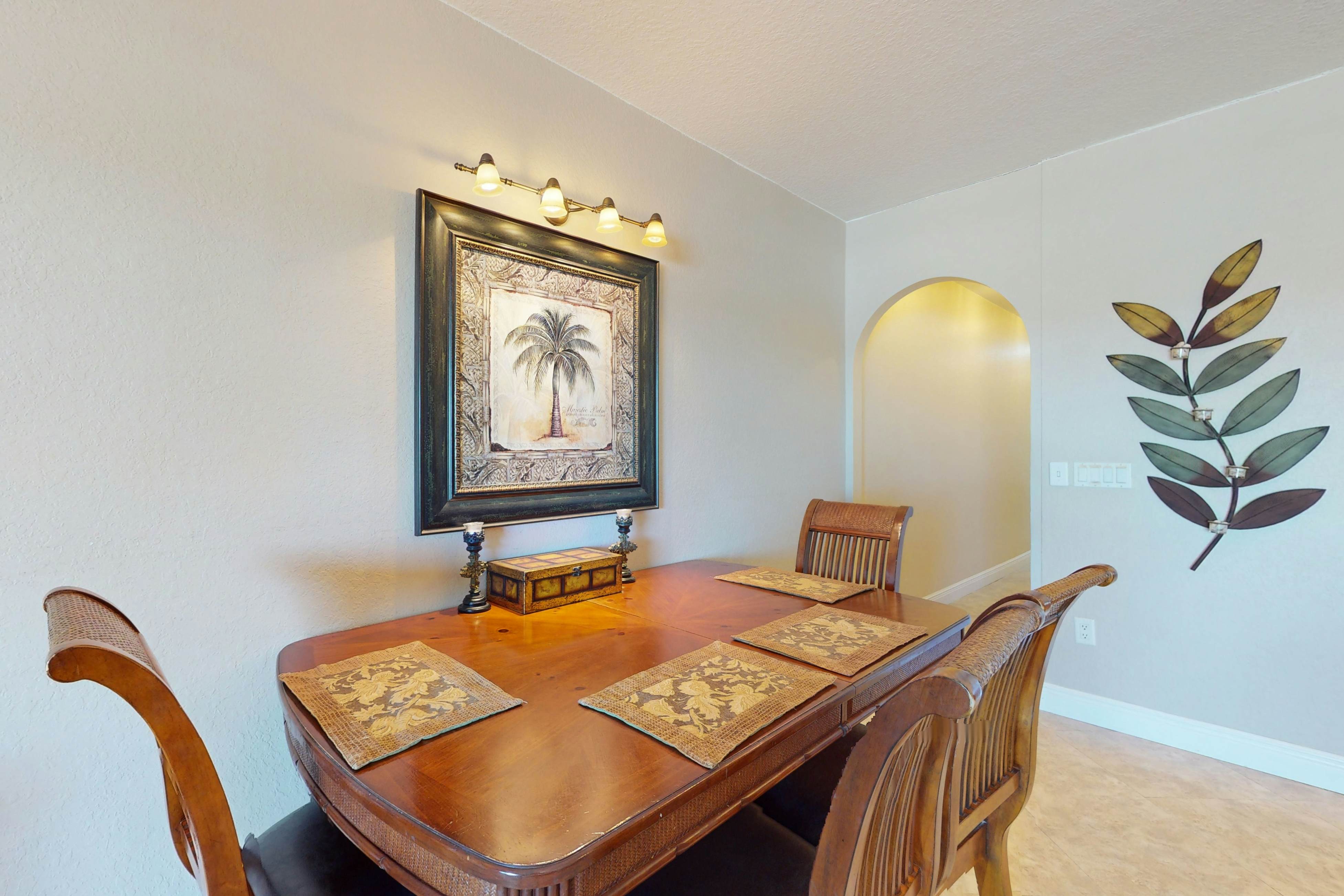 Welcoming Gulf-front condo with pool & hot tub - direct beach access