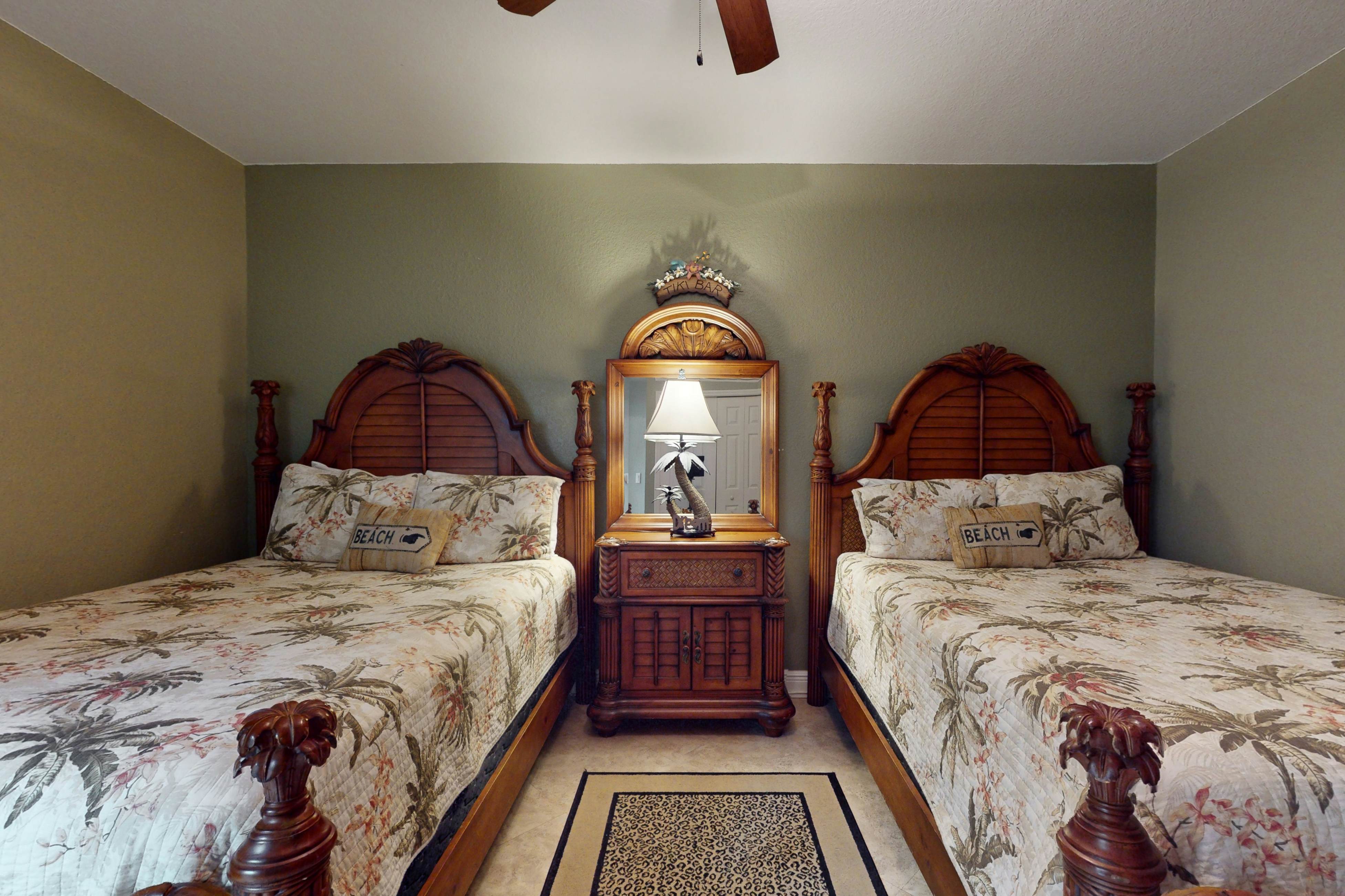 Welcoming Gulf-front condo with pool & hot tub - direct beach access