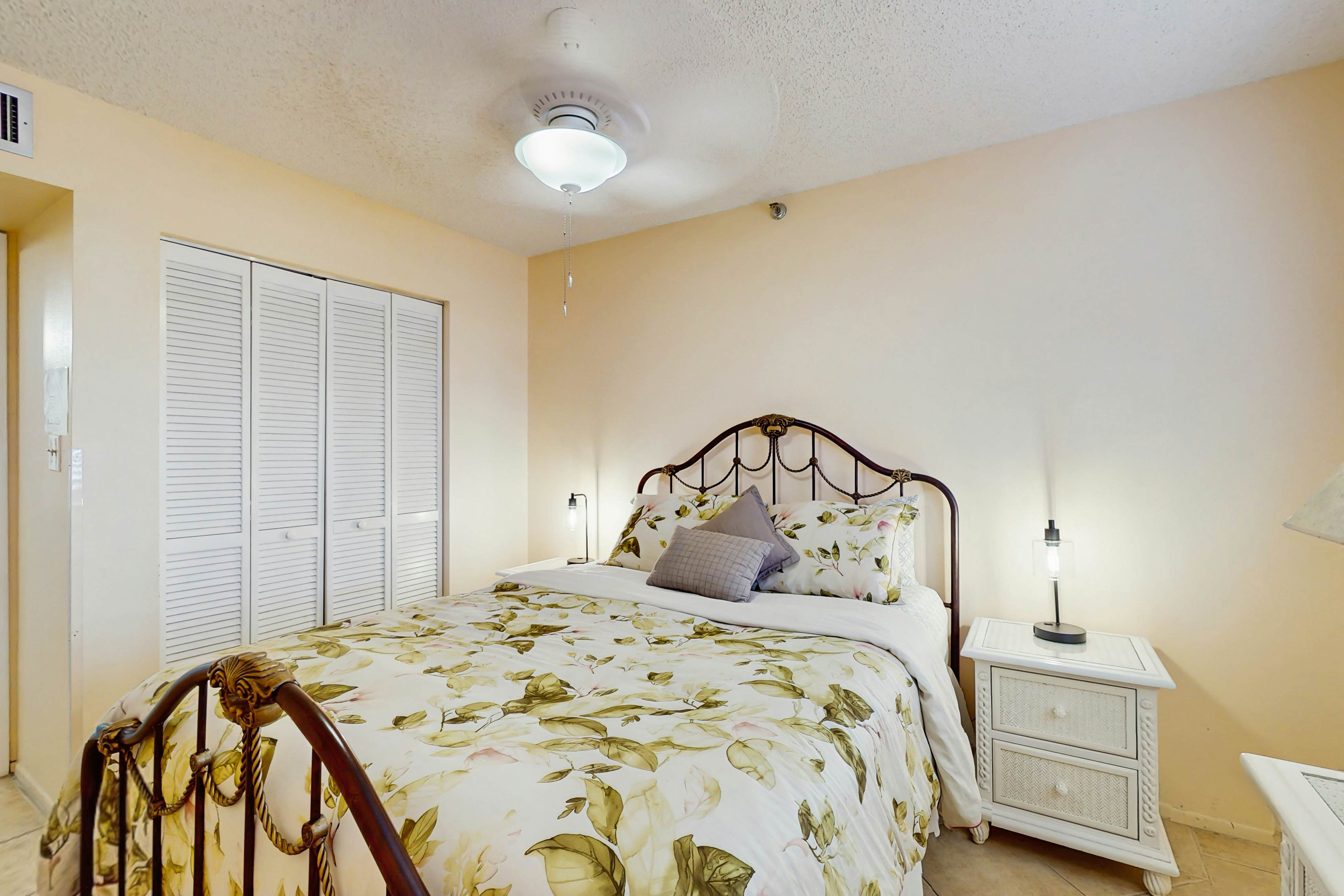 Waterfront condo with updated amenities, heated pool, hot tub, & tennis