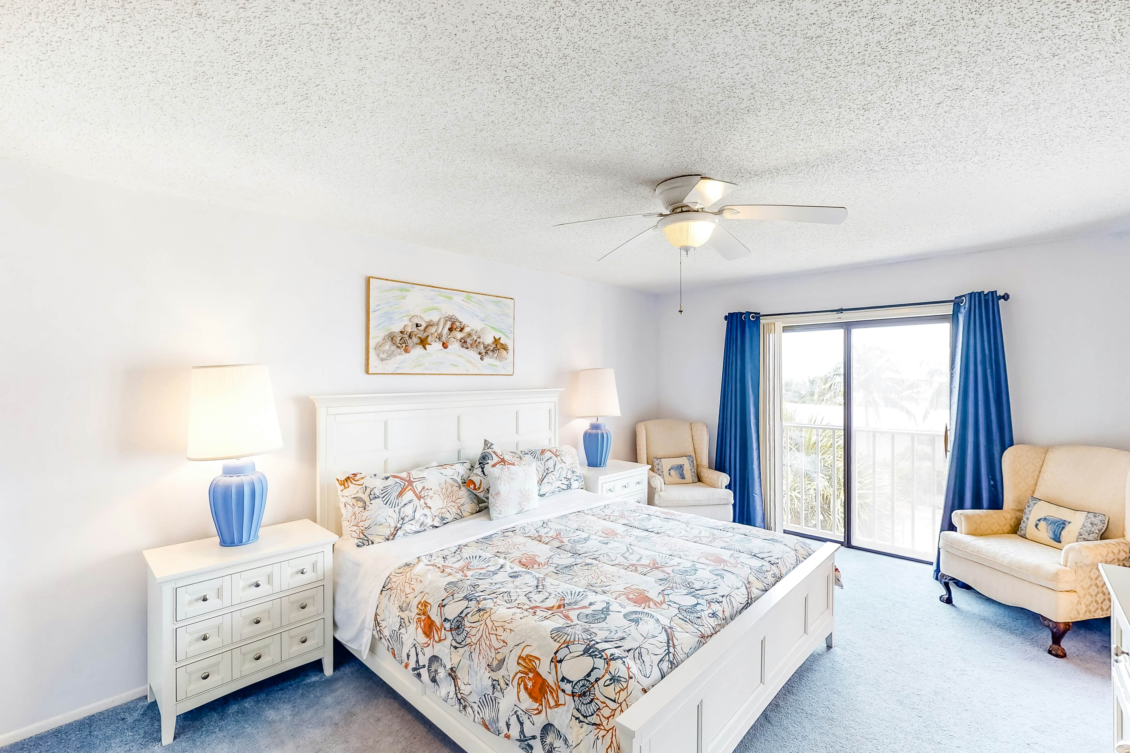 Waterfront condo with pool, hot tub, tennis, & beach access