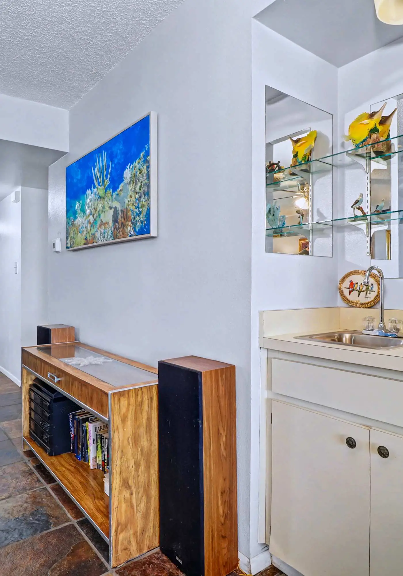 Waterfront condo with pool hot tub tennis and beach access