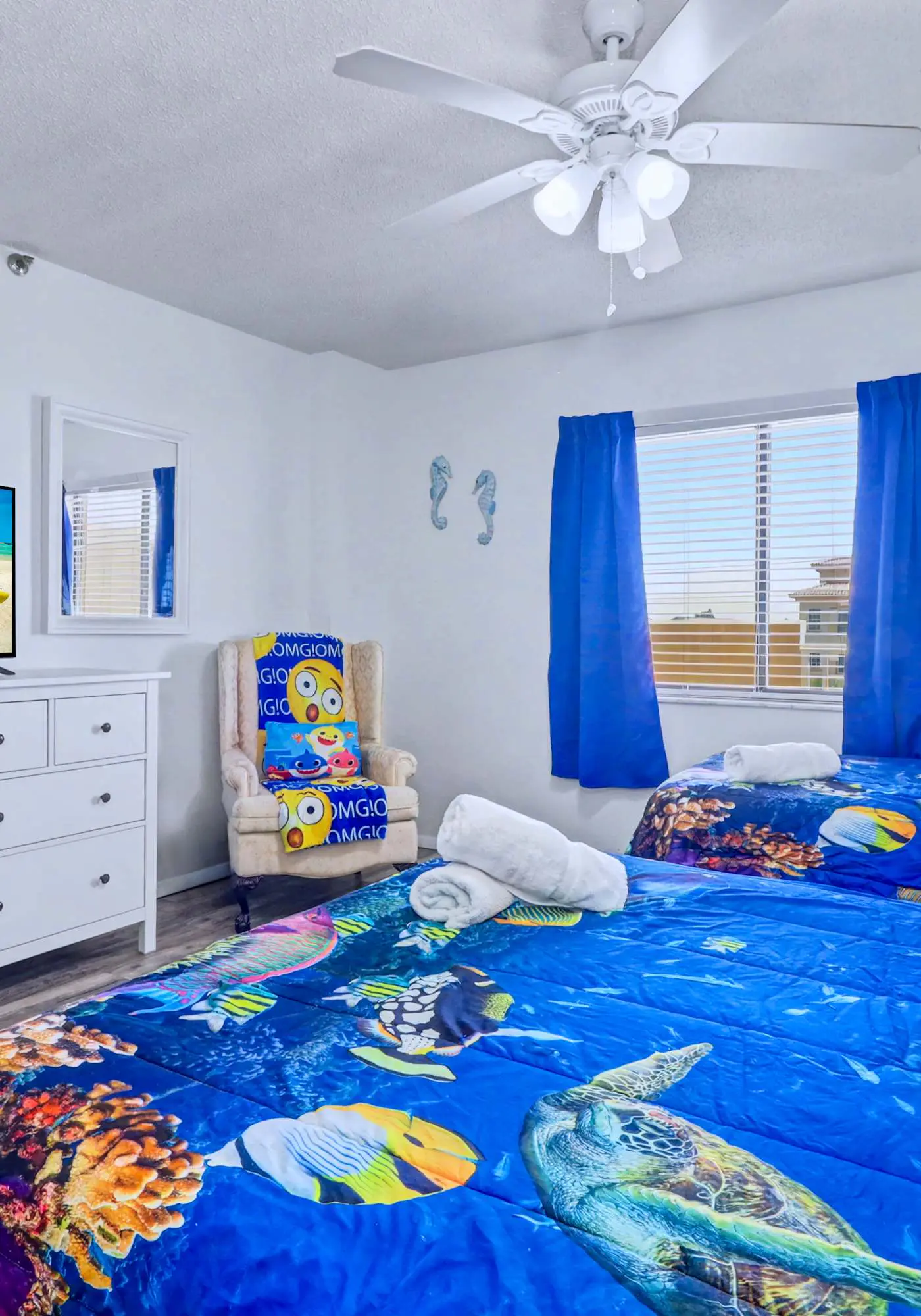 Waterfront condo with pool hot tub tennis and beach access