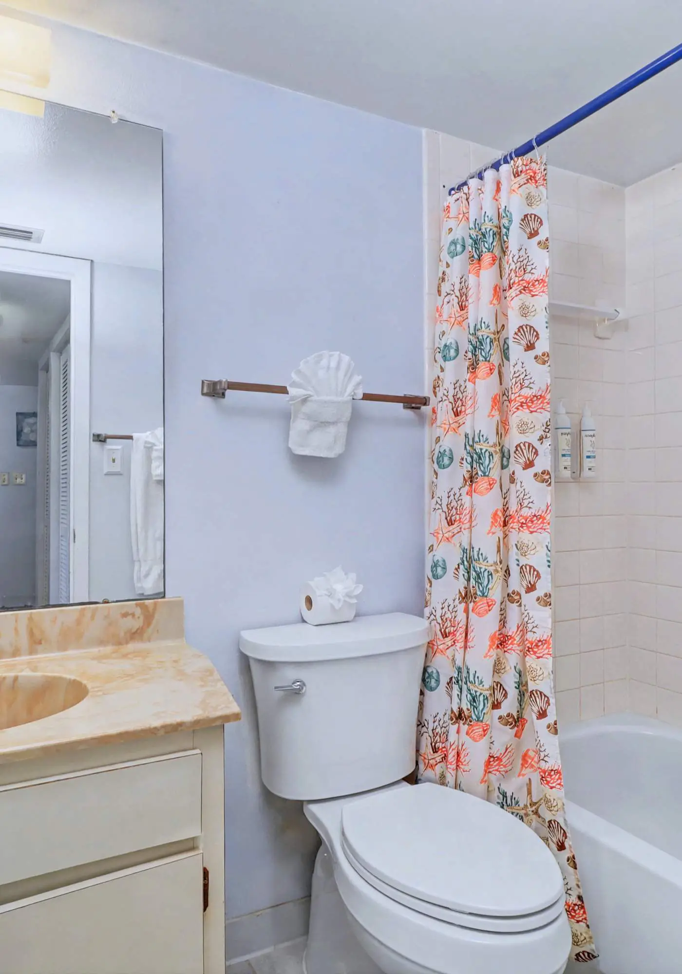 Waterfront condo with pool hot tub tennis and beach access