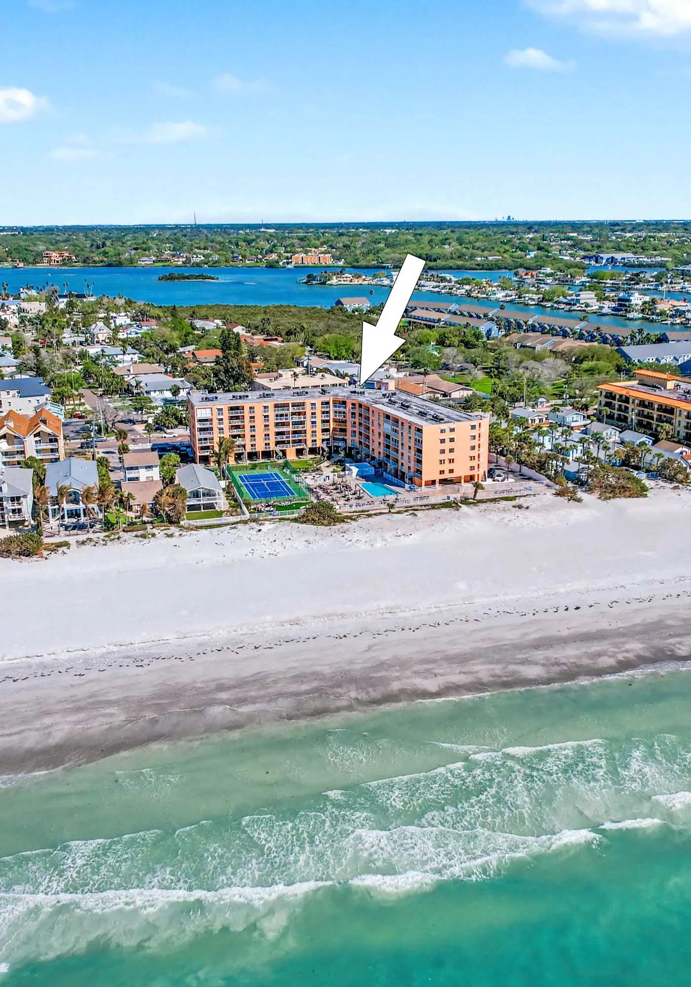 Waterfront condo with pool hot tub tennis and beach access