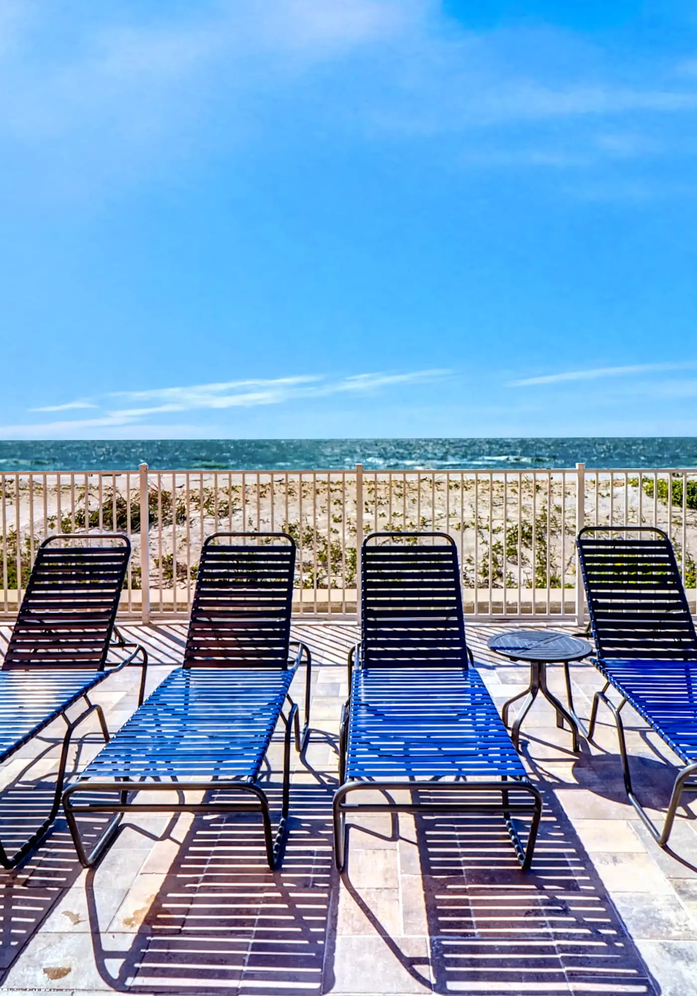 Bright and recently redone condo hot tub pool and tennis direct beach access