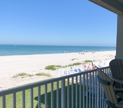 Beachfront corner condo with pool and hot tub easy access to dining