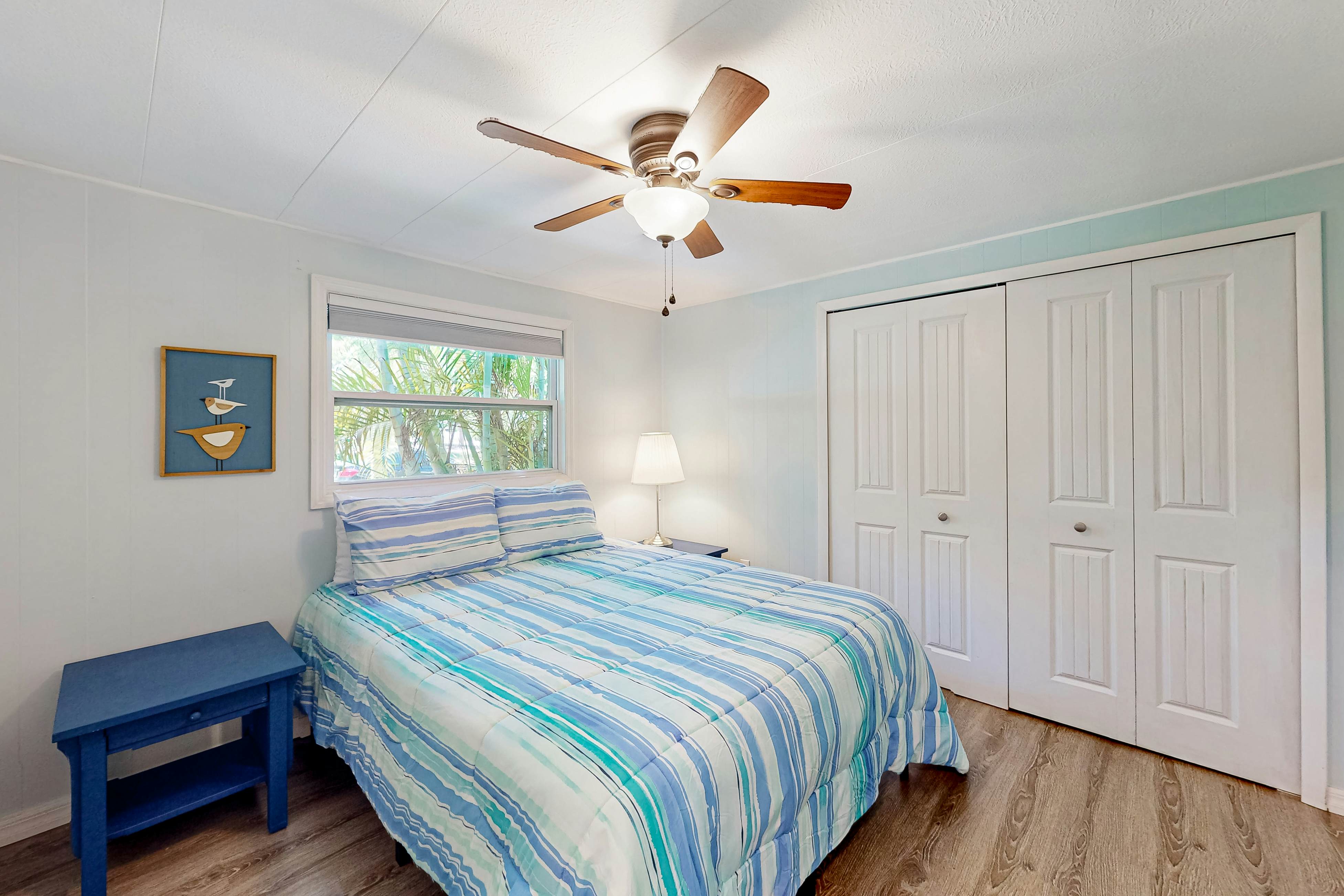 Charming, dog-friendly home with lanai & washer/dryer - near downtown, beach