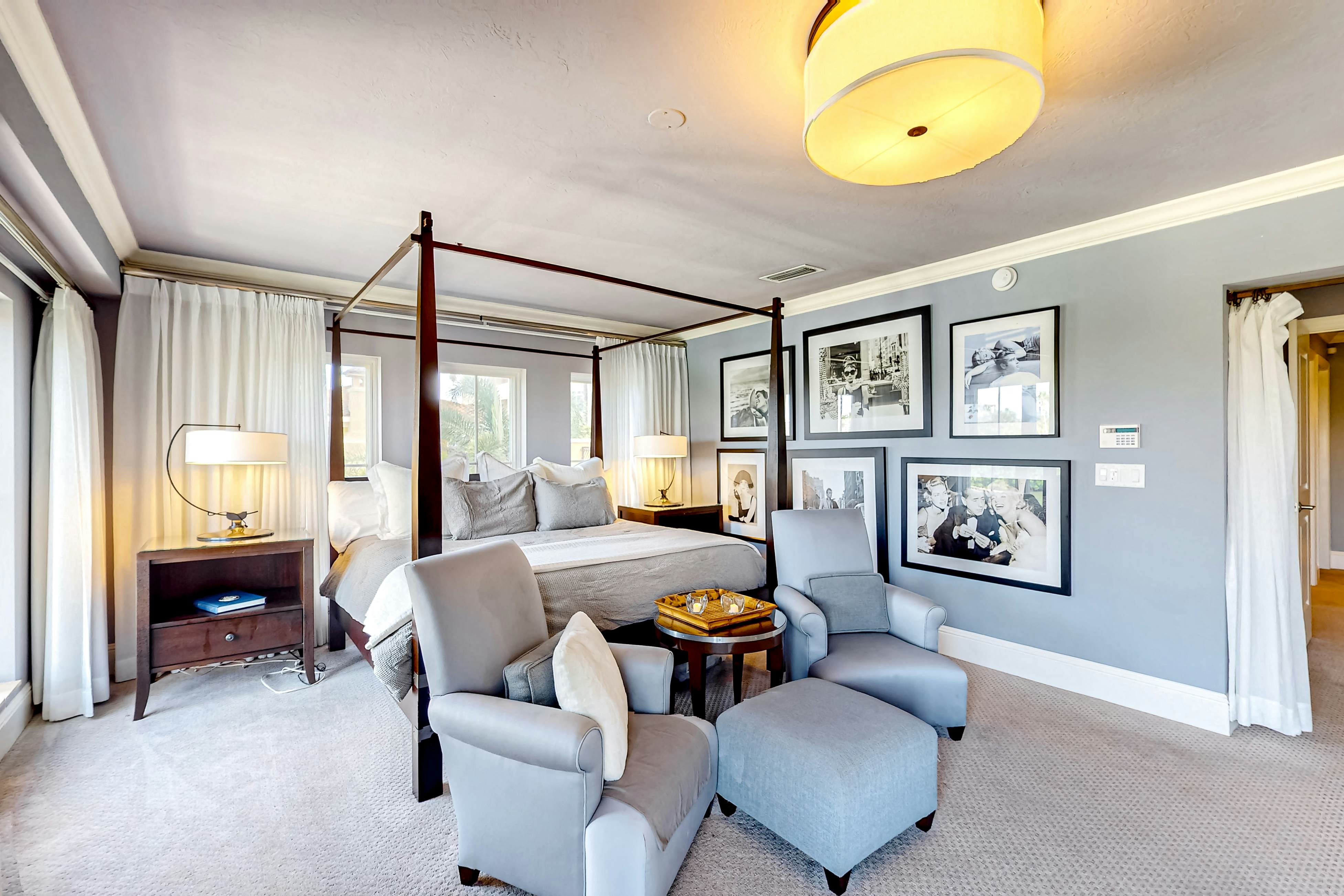 Pet Friendly home with lovely bay views, pool & spa on-site, marina