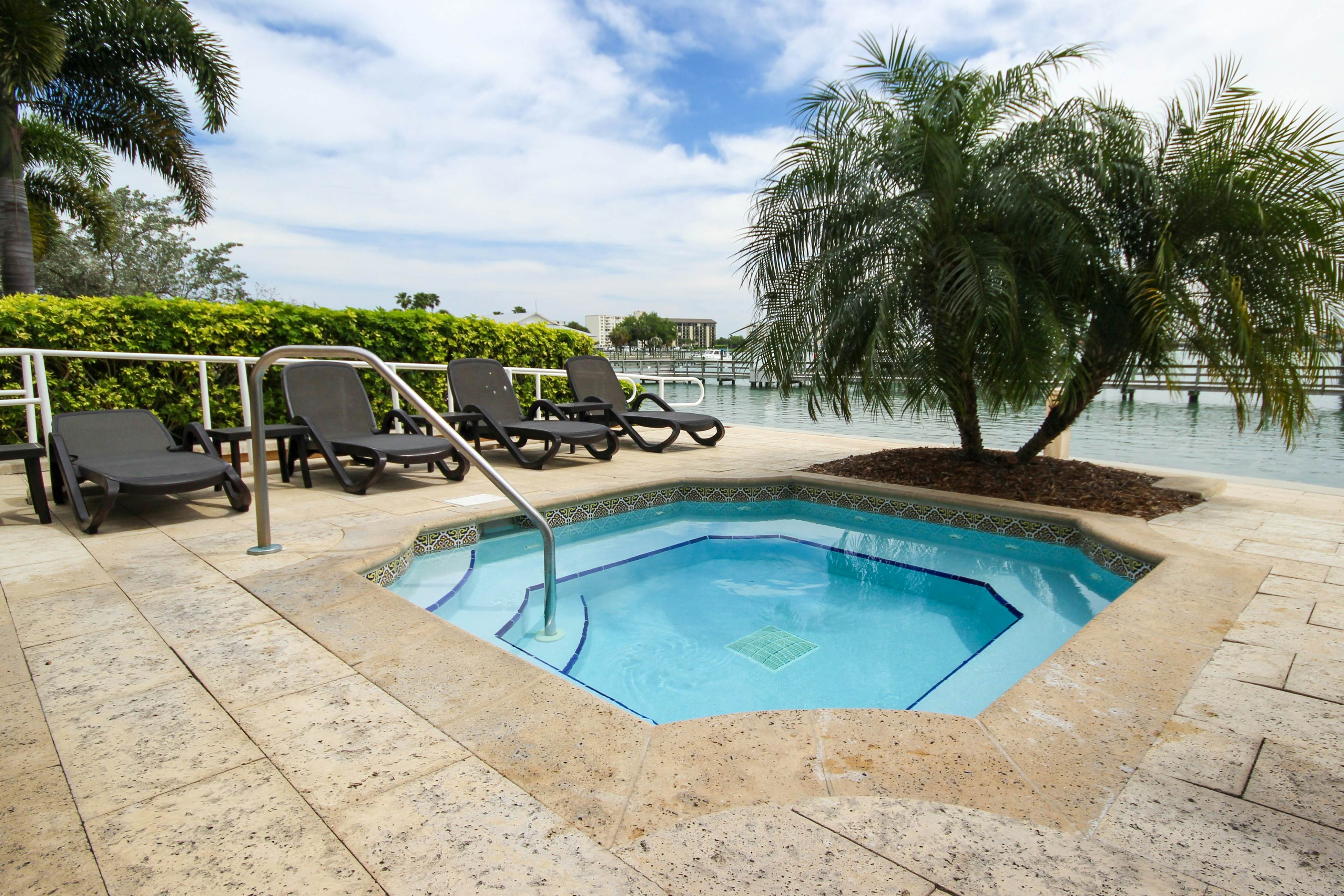 Pet Friendly home with lovely bay views, pool & spa on-site, marina