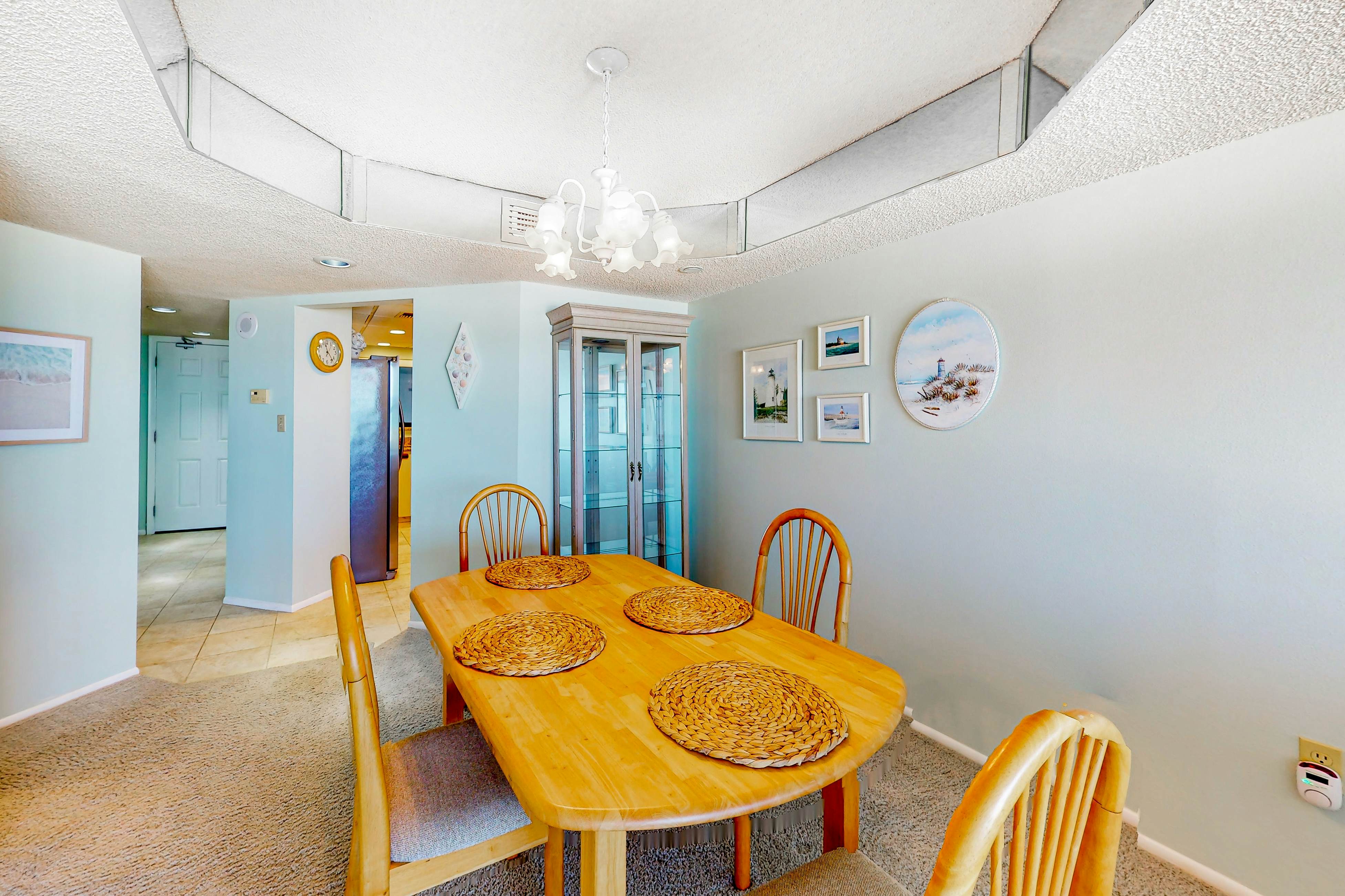 Peaceful Sand Key condo near beaches with hot tub, pool & stunning views