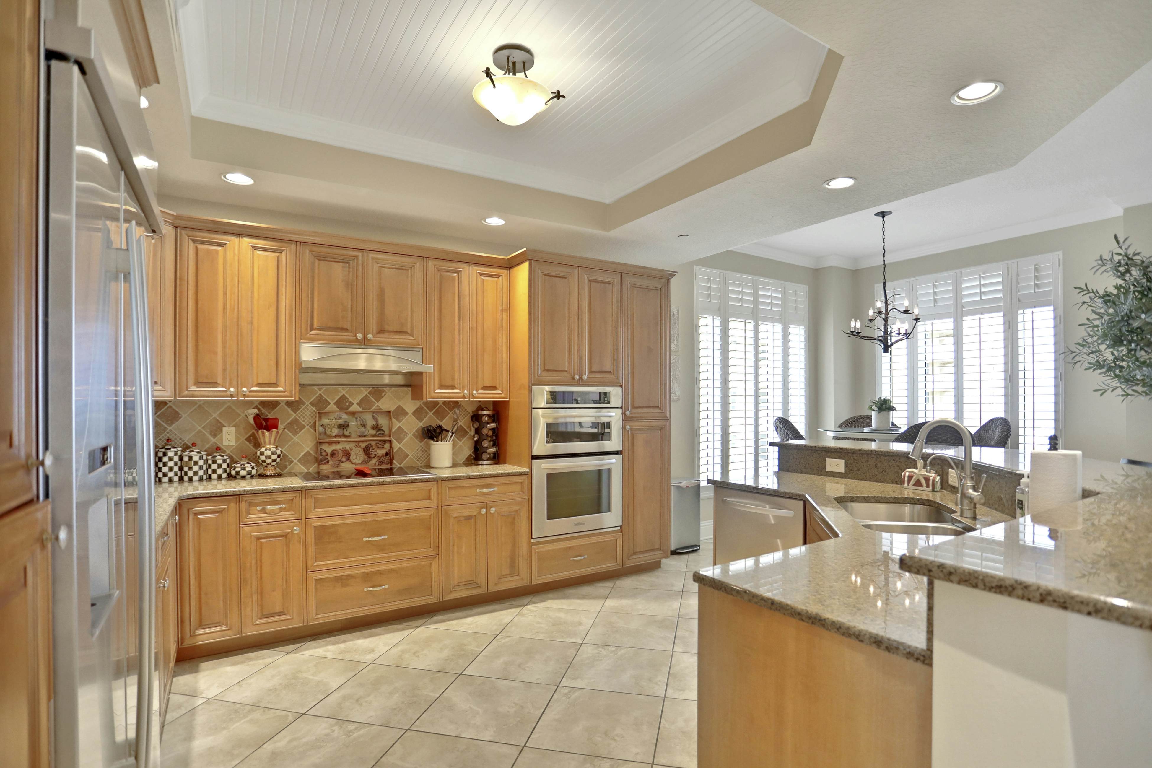 Stunning Gulf front views in full luxury Sandpearl Residences with pool, spa, WD