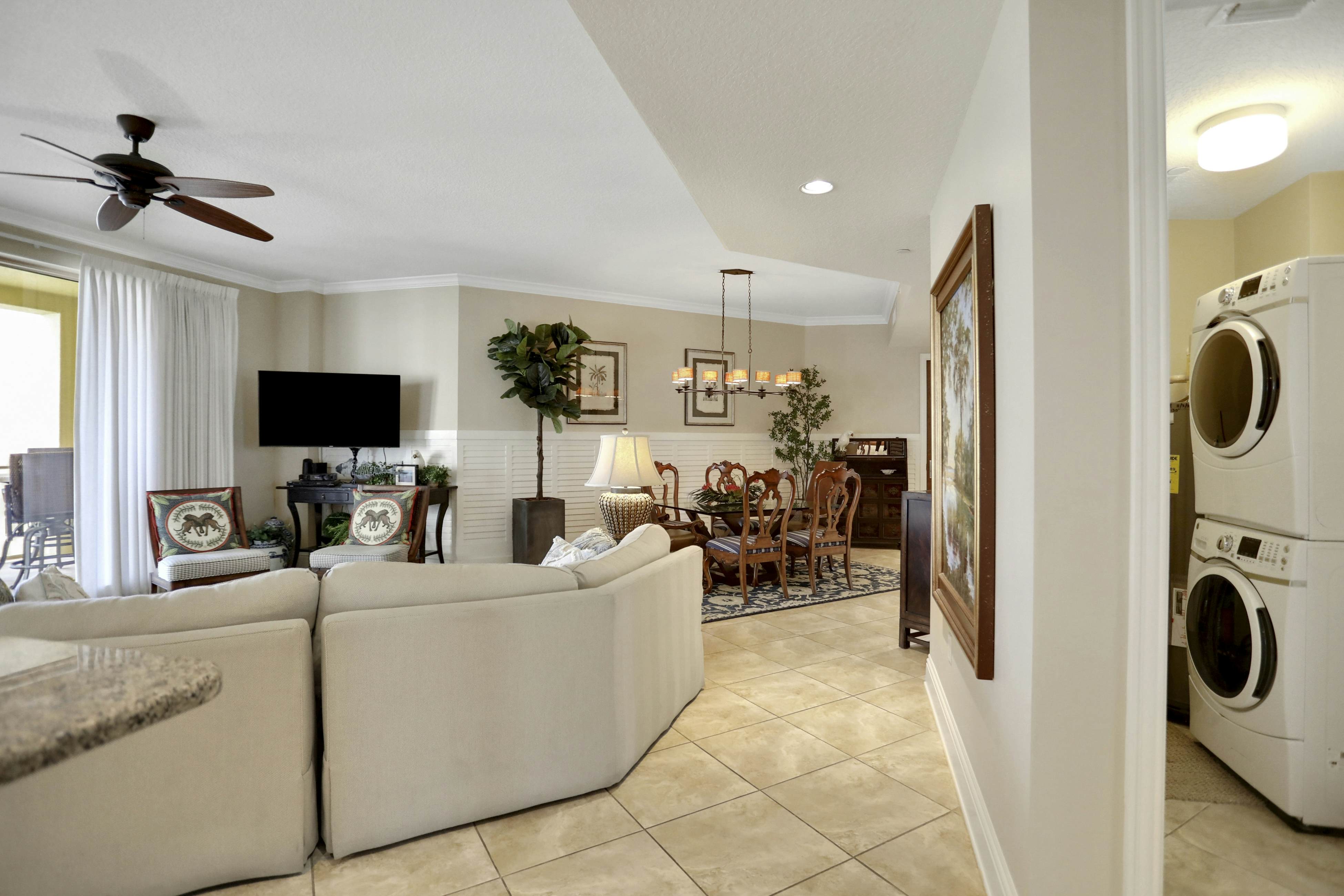 Stunning Gulf front views in full luxury Sandpearl Residences with pool, spa, WD