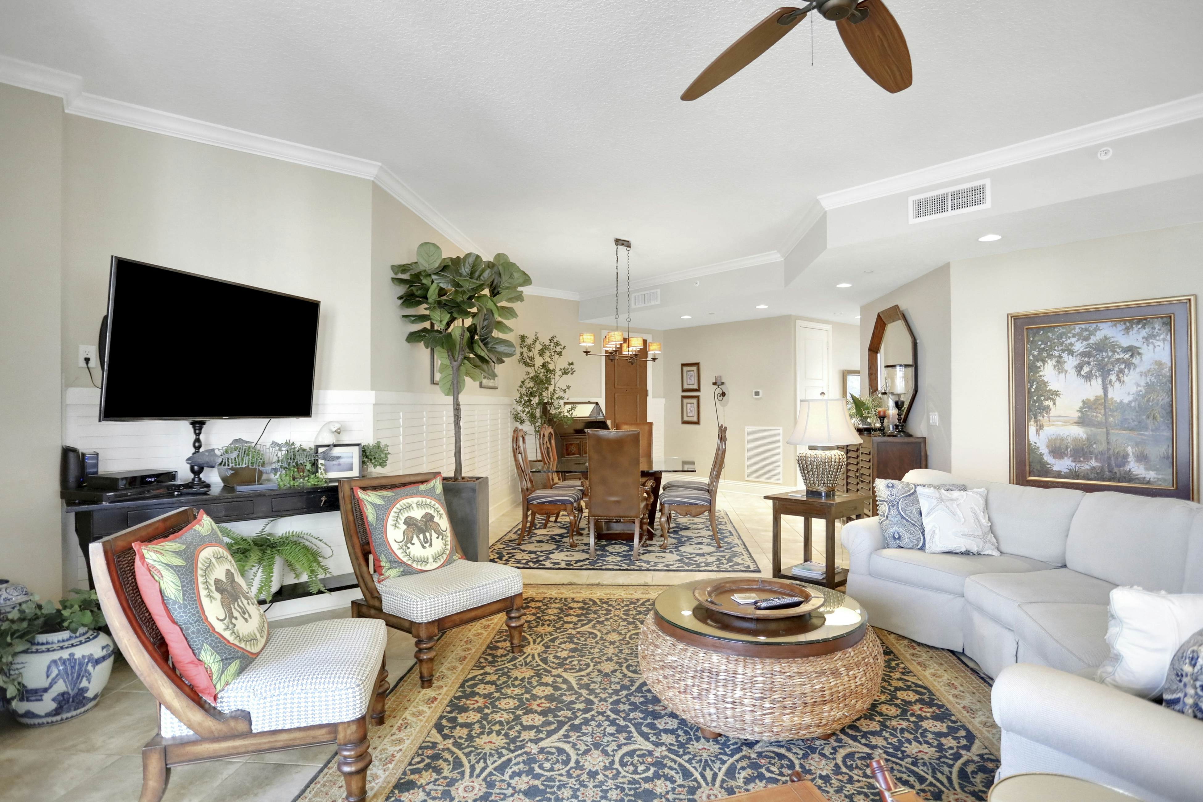 Stunning Gulf front views in full luxury Sandpearl Residences with pool, spa, WD