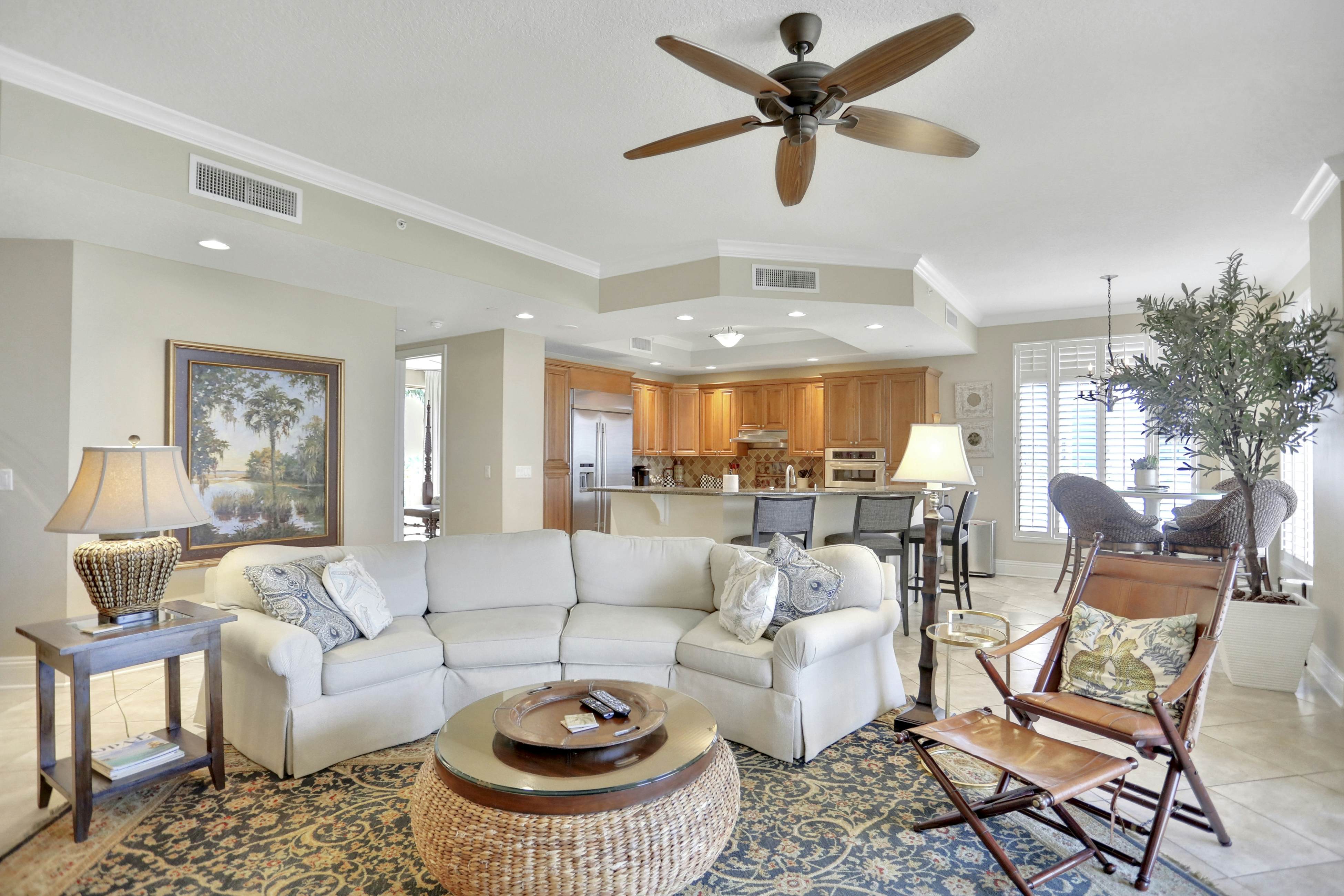 Stunning Gulf front views in full luxury Sandpearl Residences with pool, spa, WD