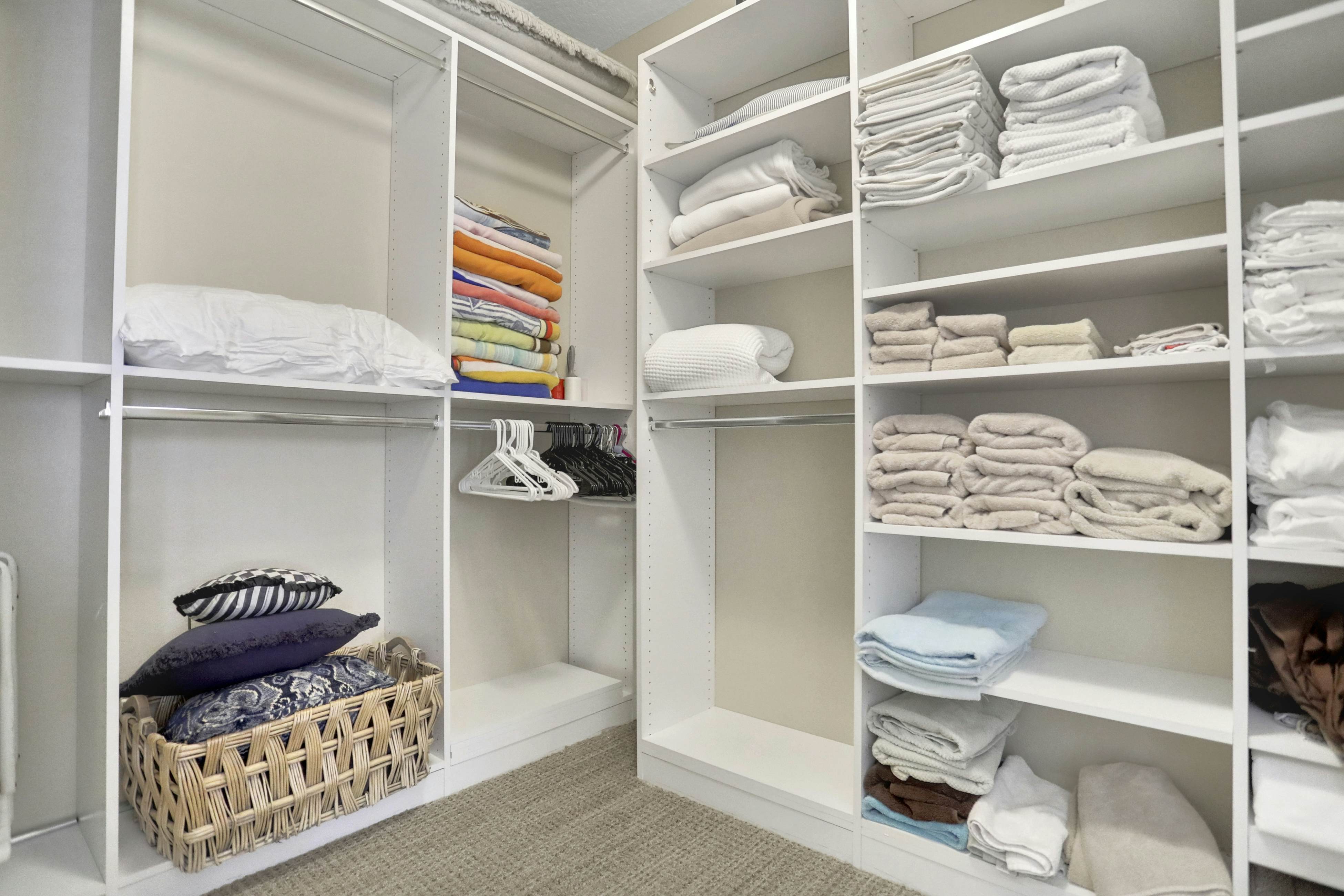 Stunning Gulf front views in full luxury Sandpearl Residences with pool, spa, WD