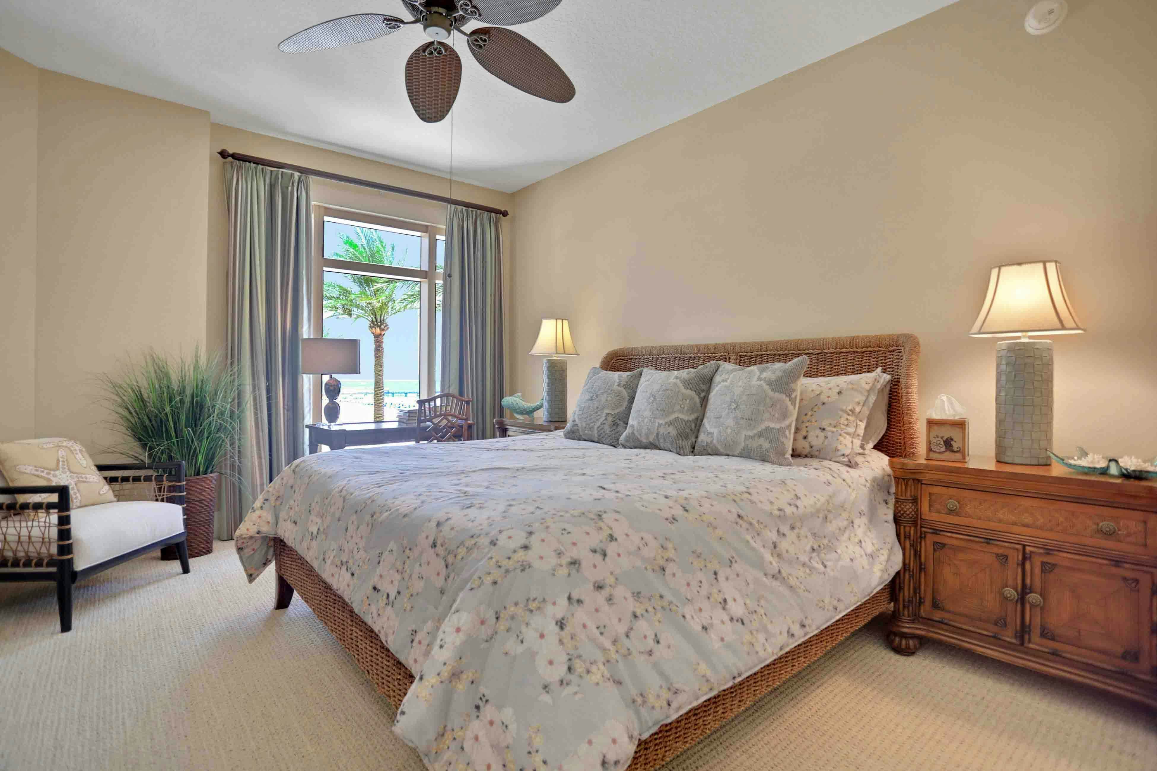 Luxurious Sandpearl Residences condo with Gulf views - heated pool, spa, resort