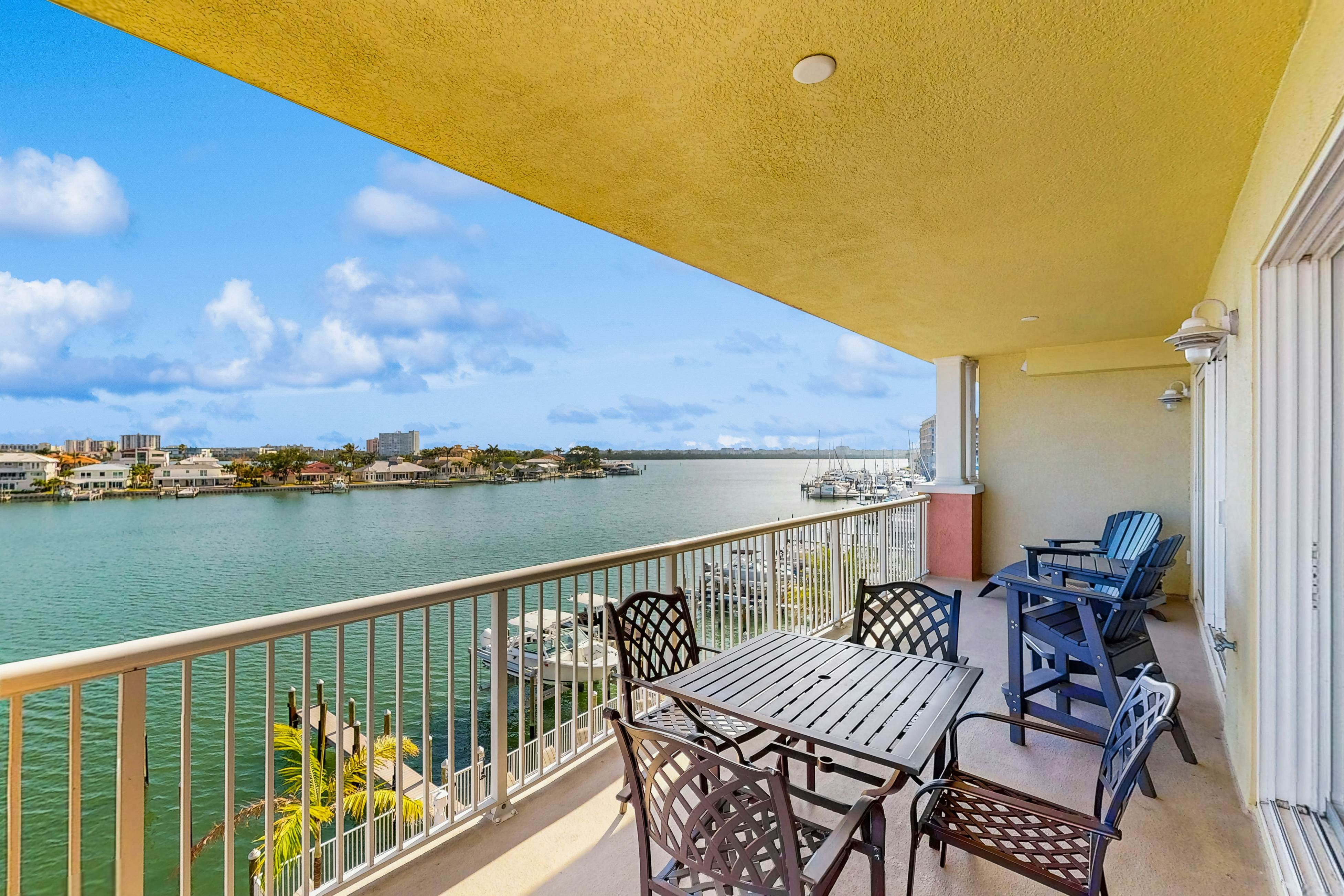 Waterfront Condo w/ WiFi, Washer/Dryer, & Central AC - Snowbird-Friendly