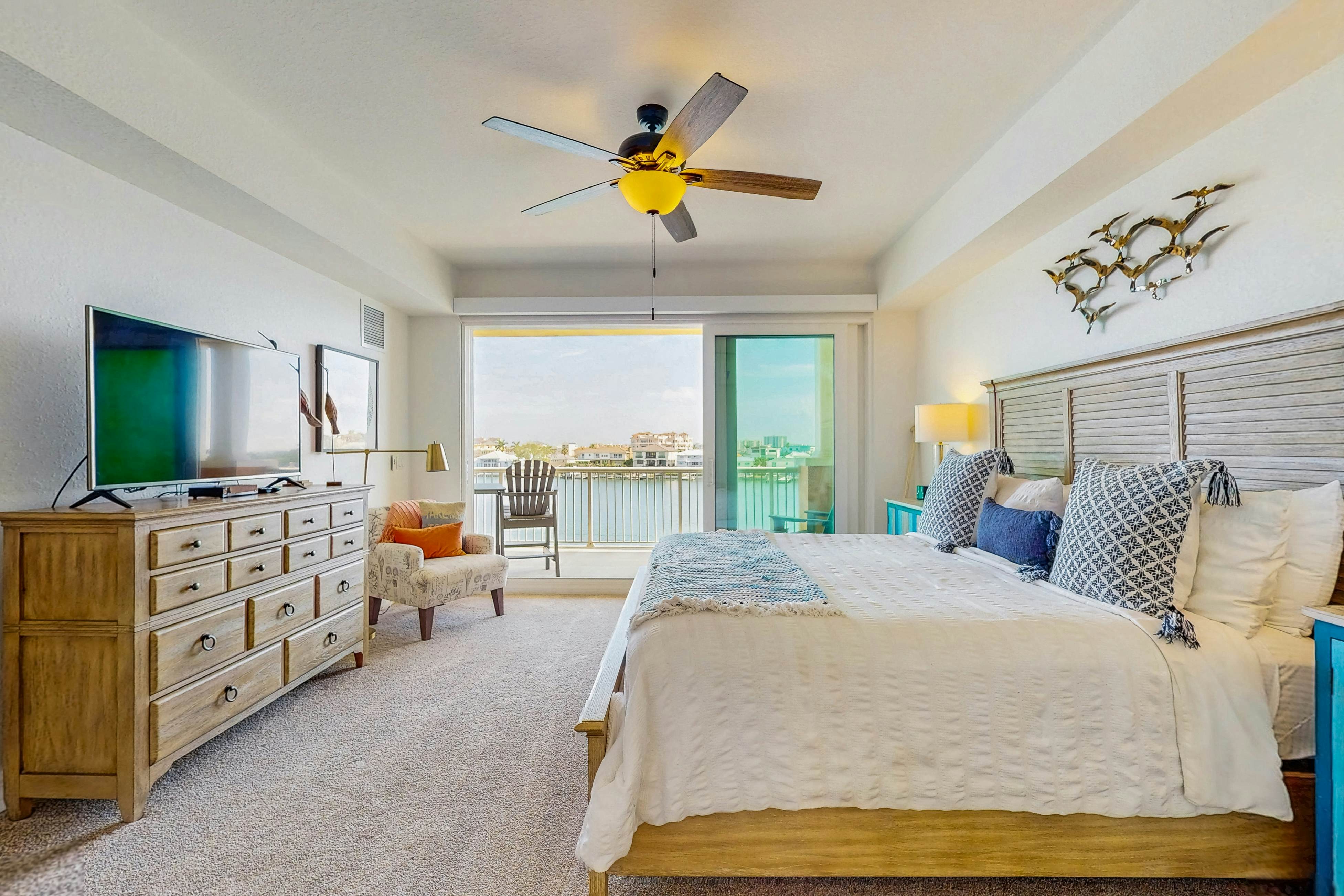 Waterfront Condo w/ WiFi, Washer/Dryer, & Central AC - Snowbird-Friendly