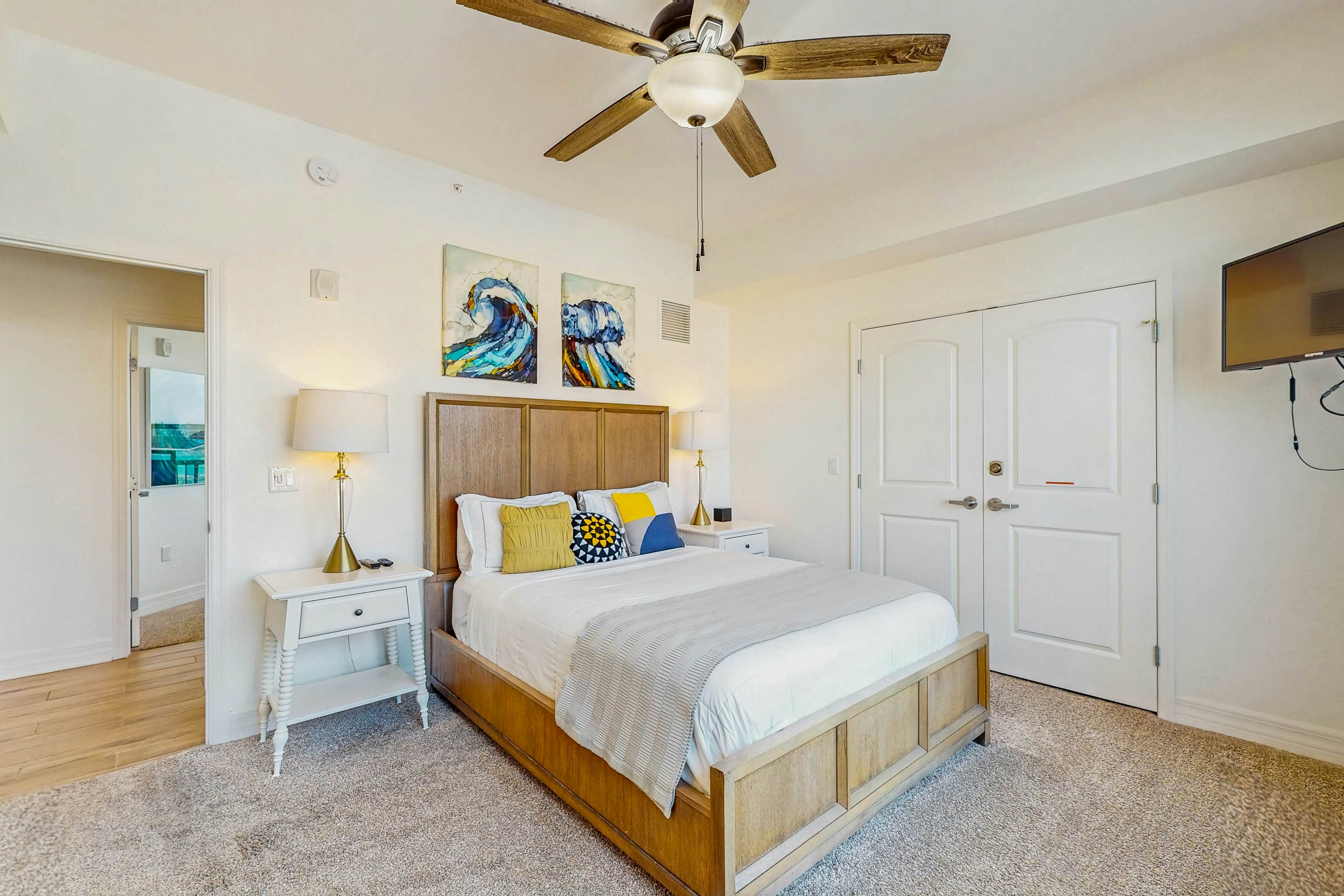 Waterfront Condo w/ WiFi, Washer/Dryer, & Central AC - Snowbird-Friendly