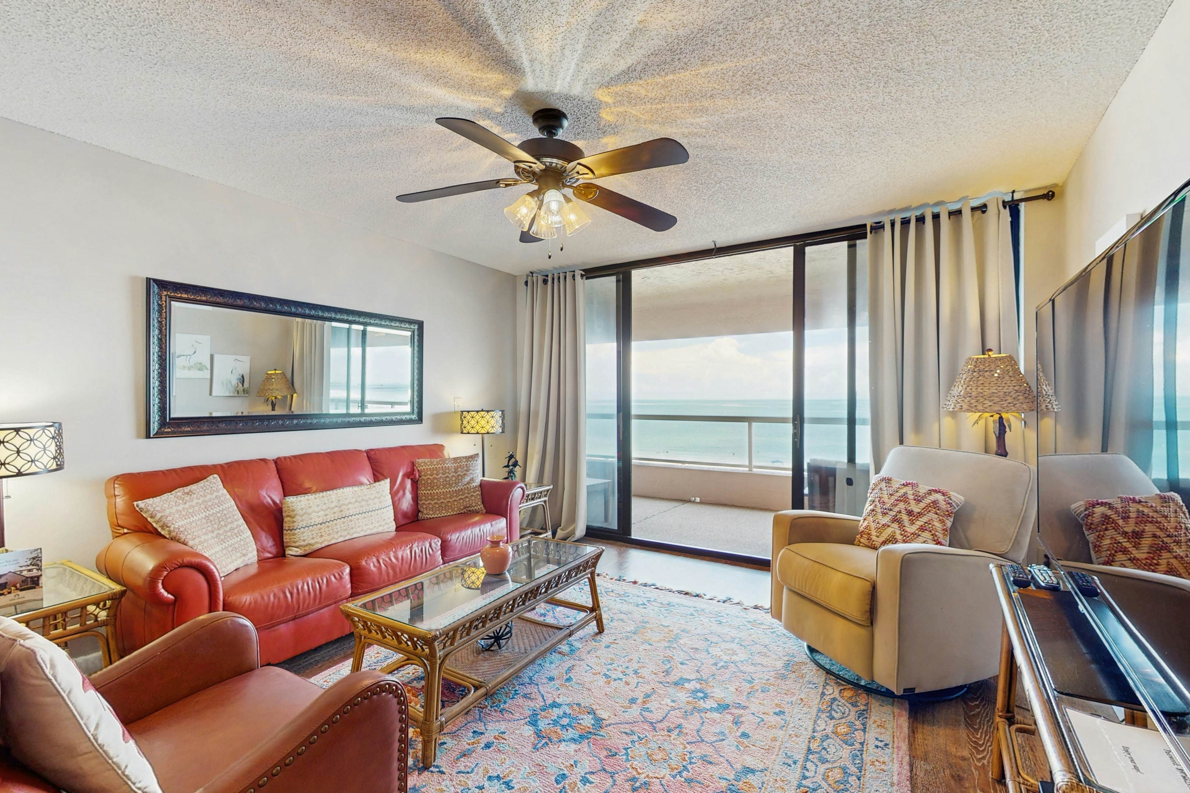 Beachfront condo with great views, balcony, heated pool, sauna & hot tub