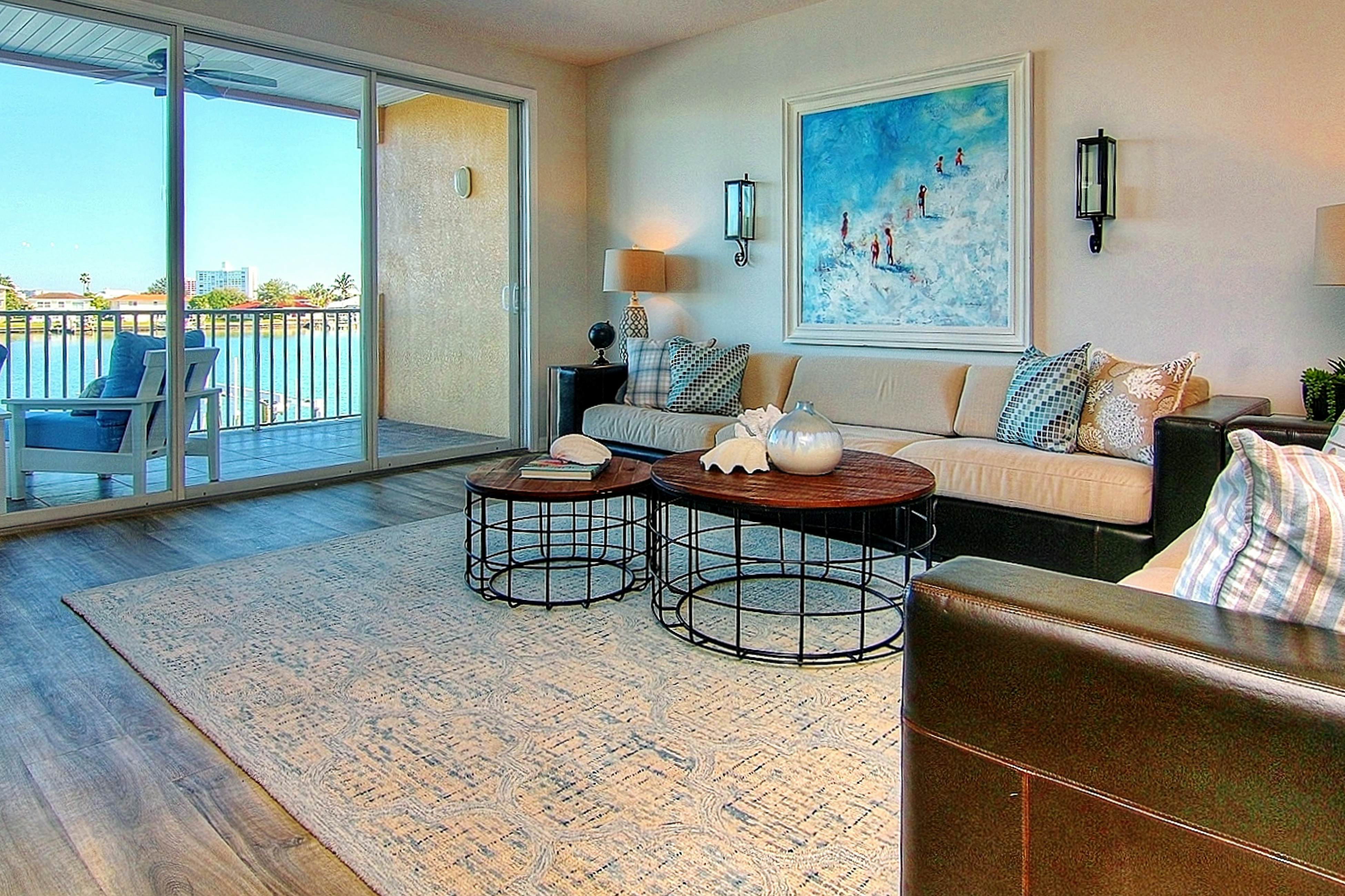 Upscale waterfront condo with heated pool & spa - walk to Clearwater Beach