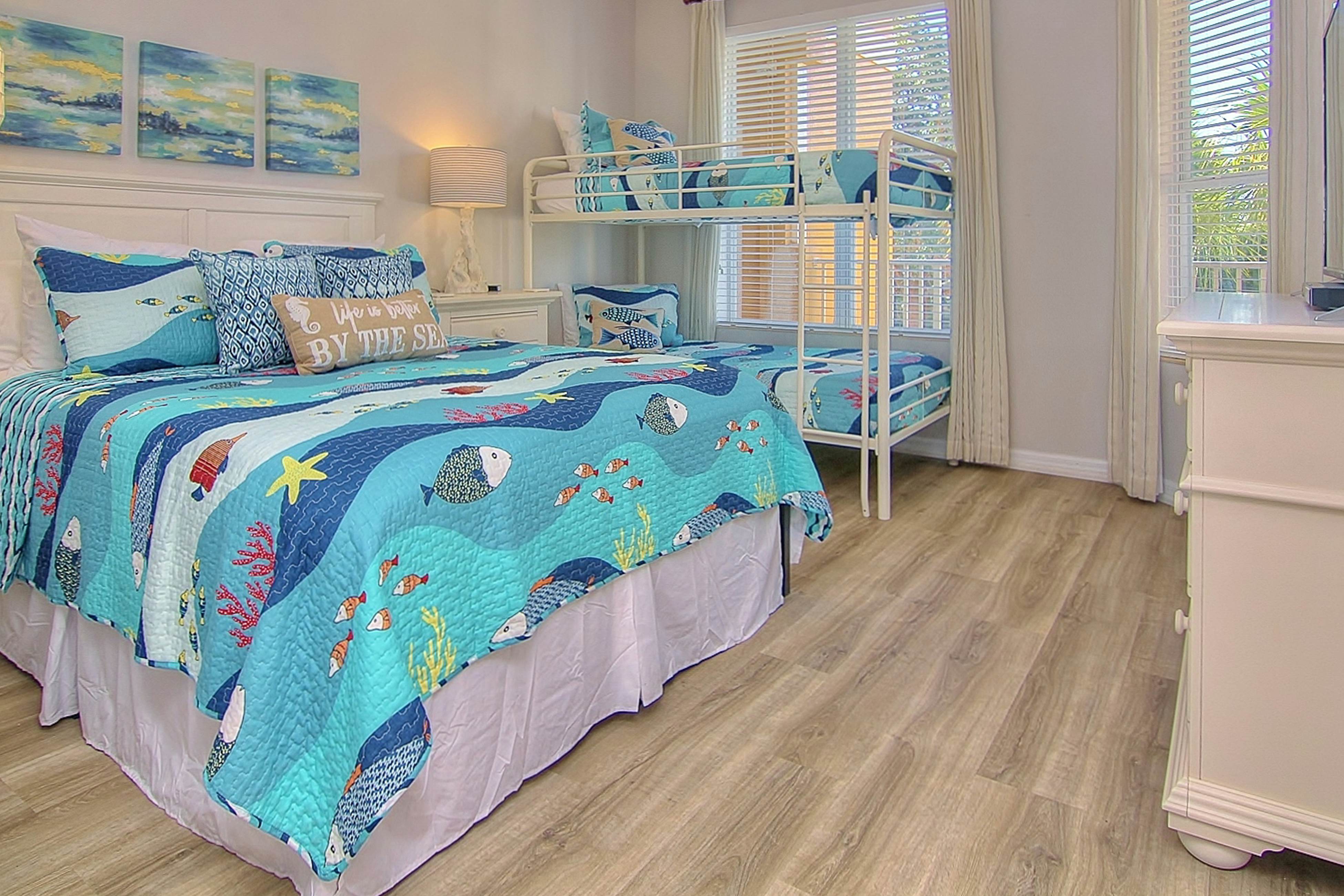 Upscale waterfront condo with heated pool & spa - walk to Clearwater Beach