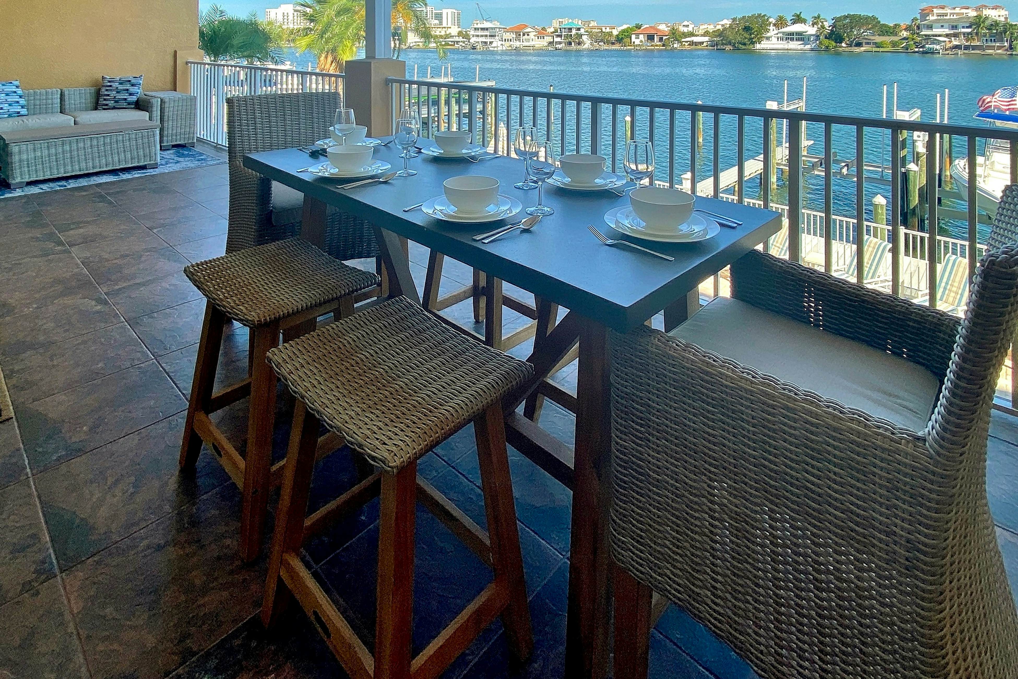 Upscale waterfront condo with heated pool & spa - walk to Clearwater Beach