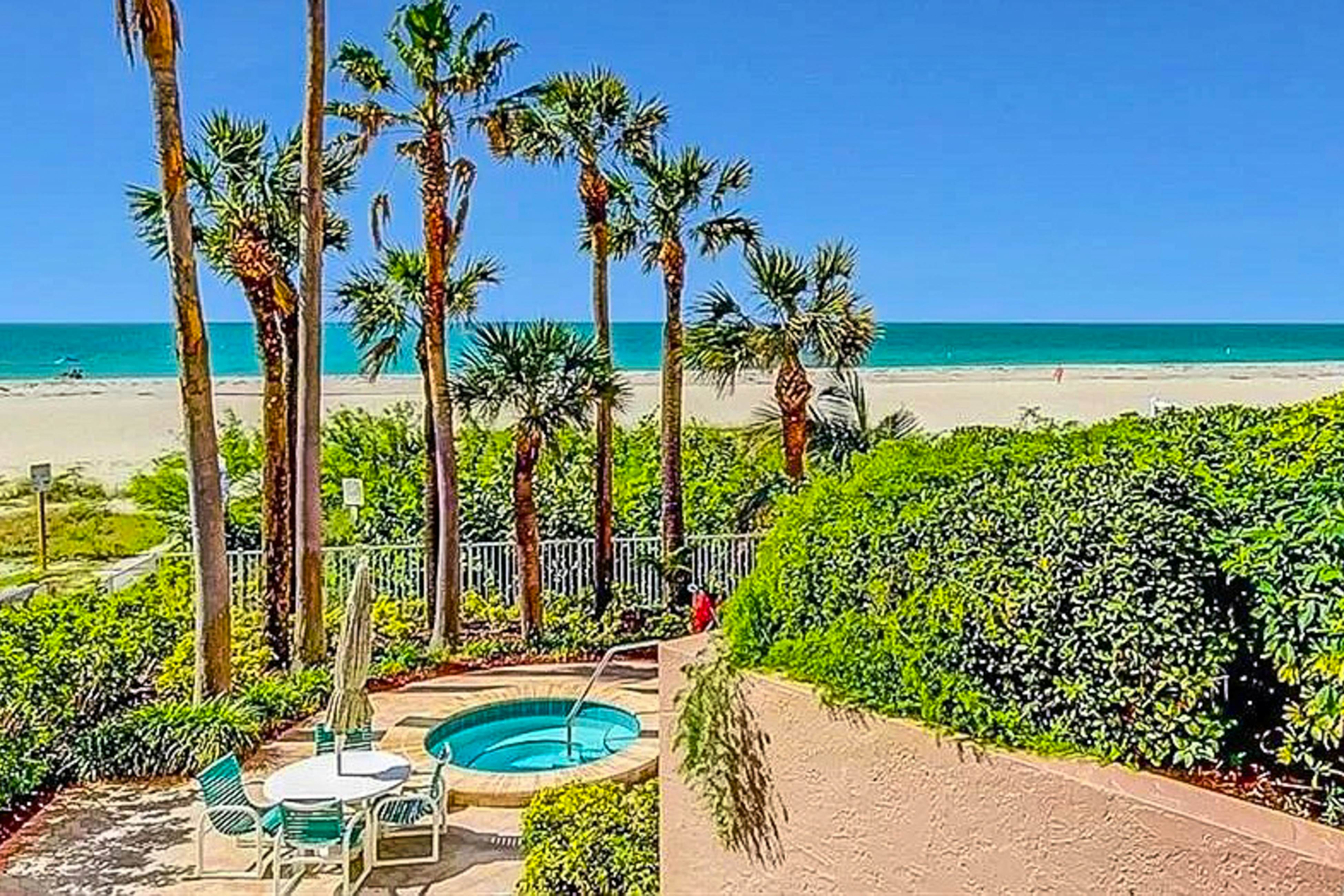 Luxe penthouse with balcony, sweeping views, heated pool, spa, hot tub & gym