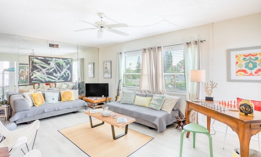 Inviting condo near beach with enclosed balcony WD and AC snowbirds OK