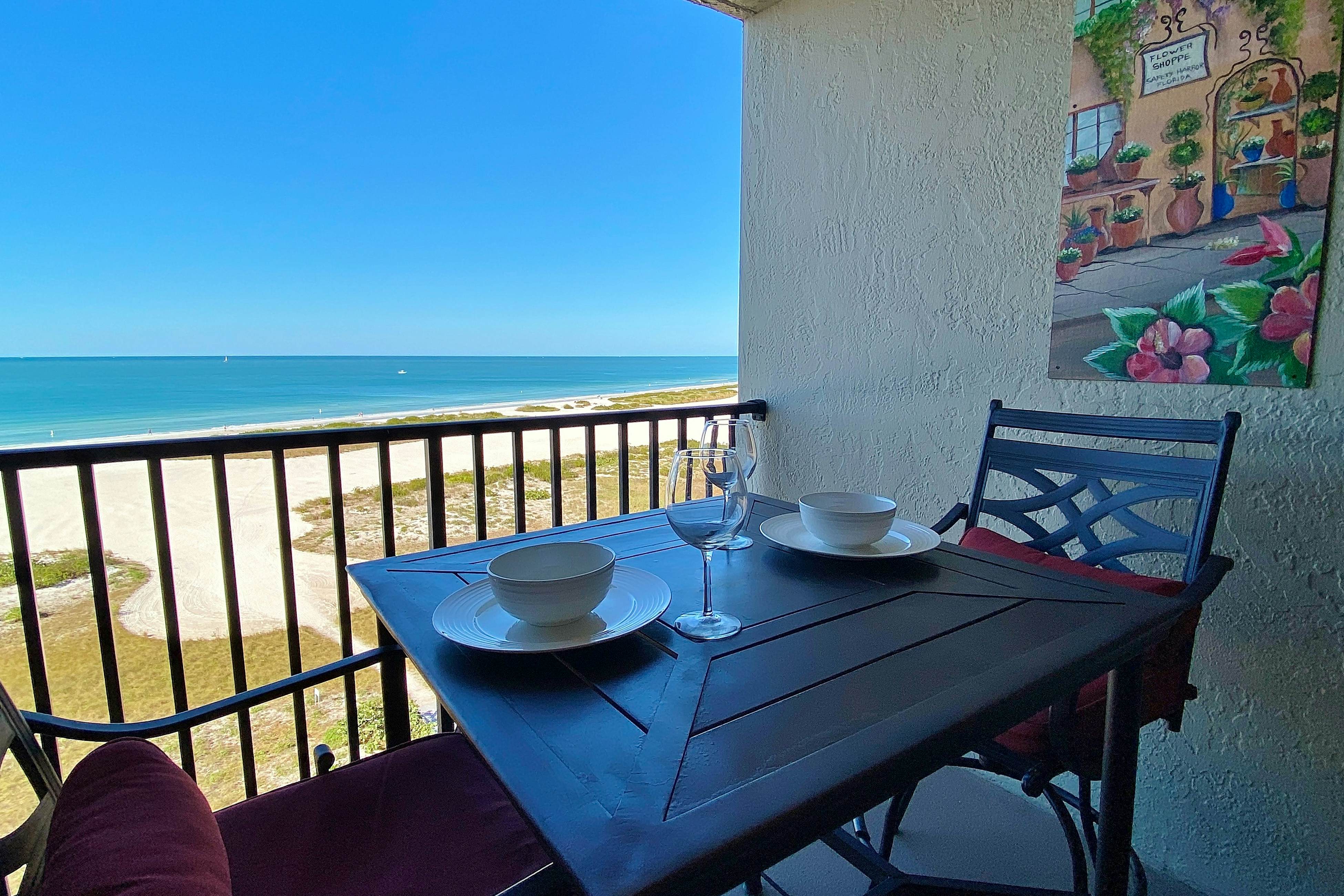 Stunning beachfront escape with heated pool, hot tub & Gulf-view balcony