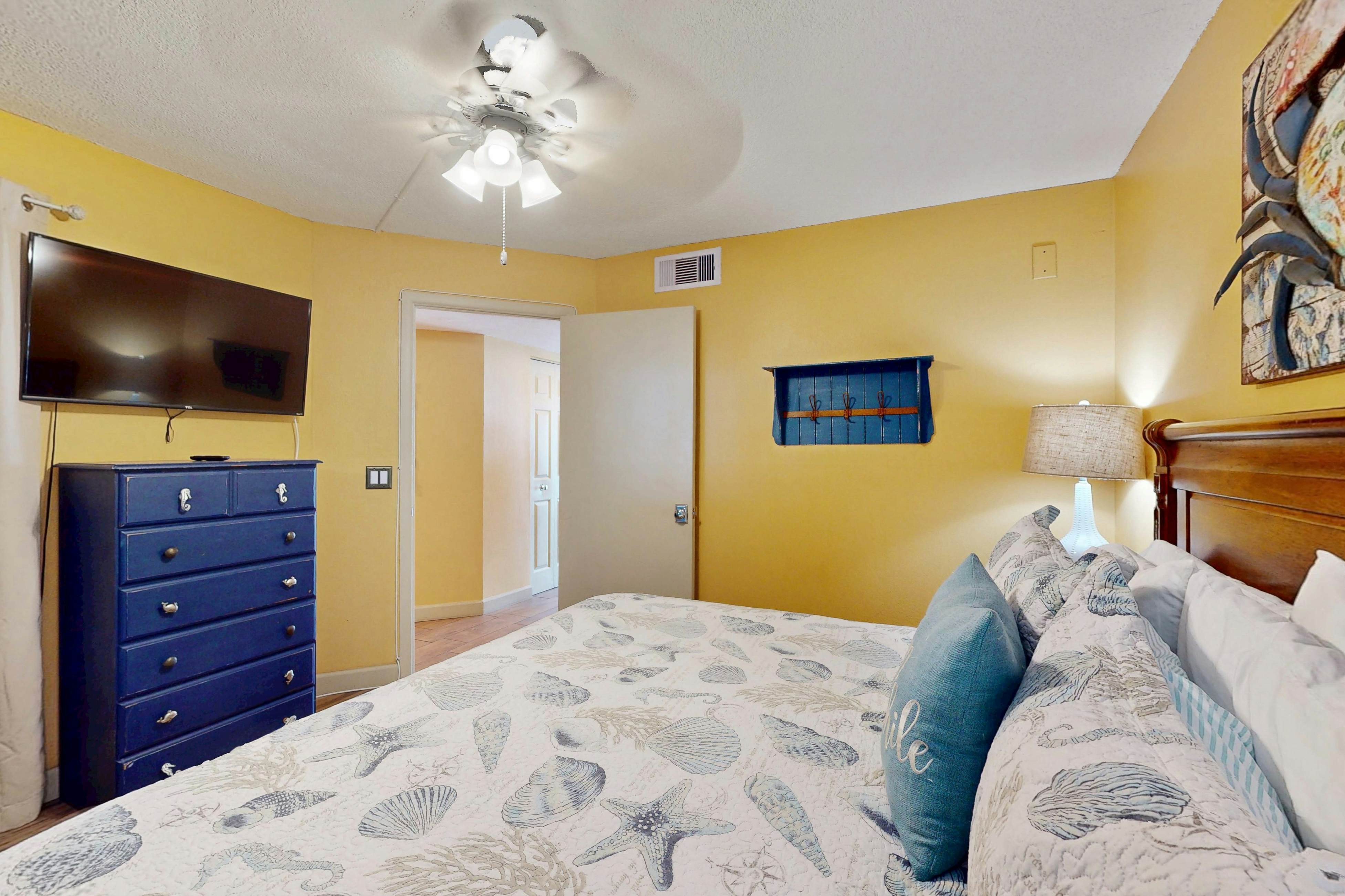 Gulf-front condo with pool, beach access, balcony & central AC - dog-friendly