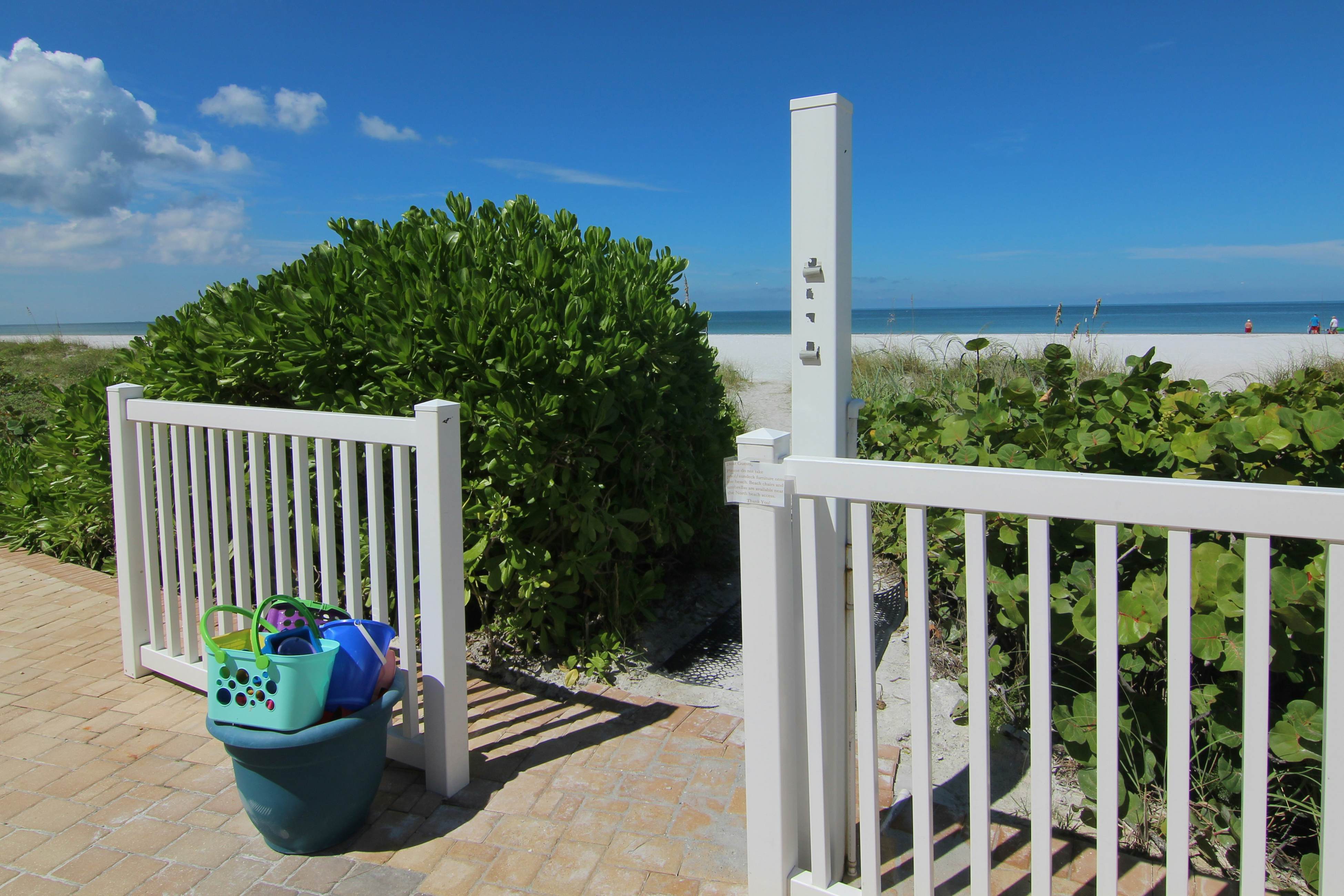 Gulf-front condo with pool, beach access, balcony & central AC - dog-friendly