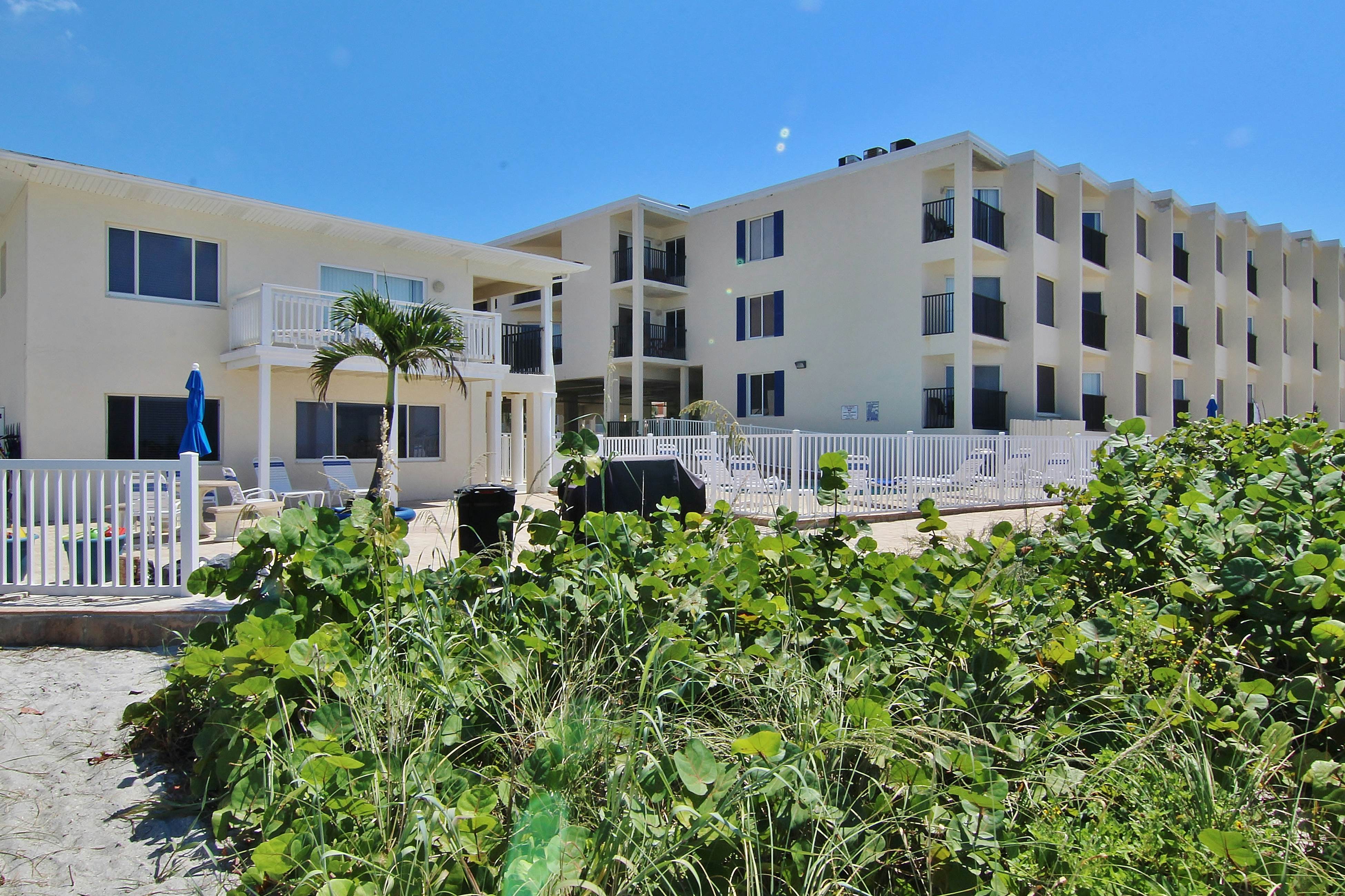Gulf-front condo with pool, beach access, balcony & central AC - dog-friendly