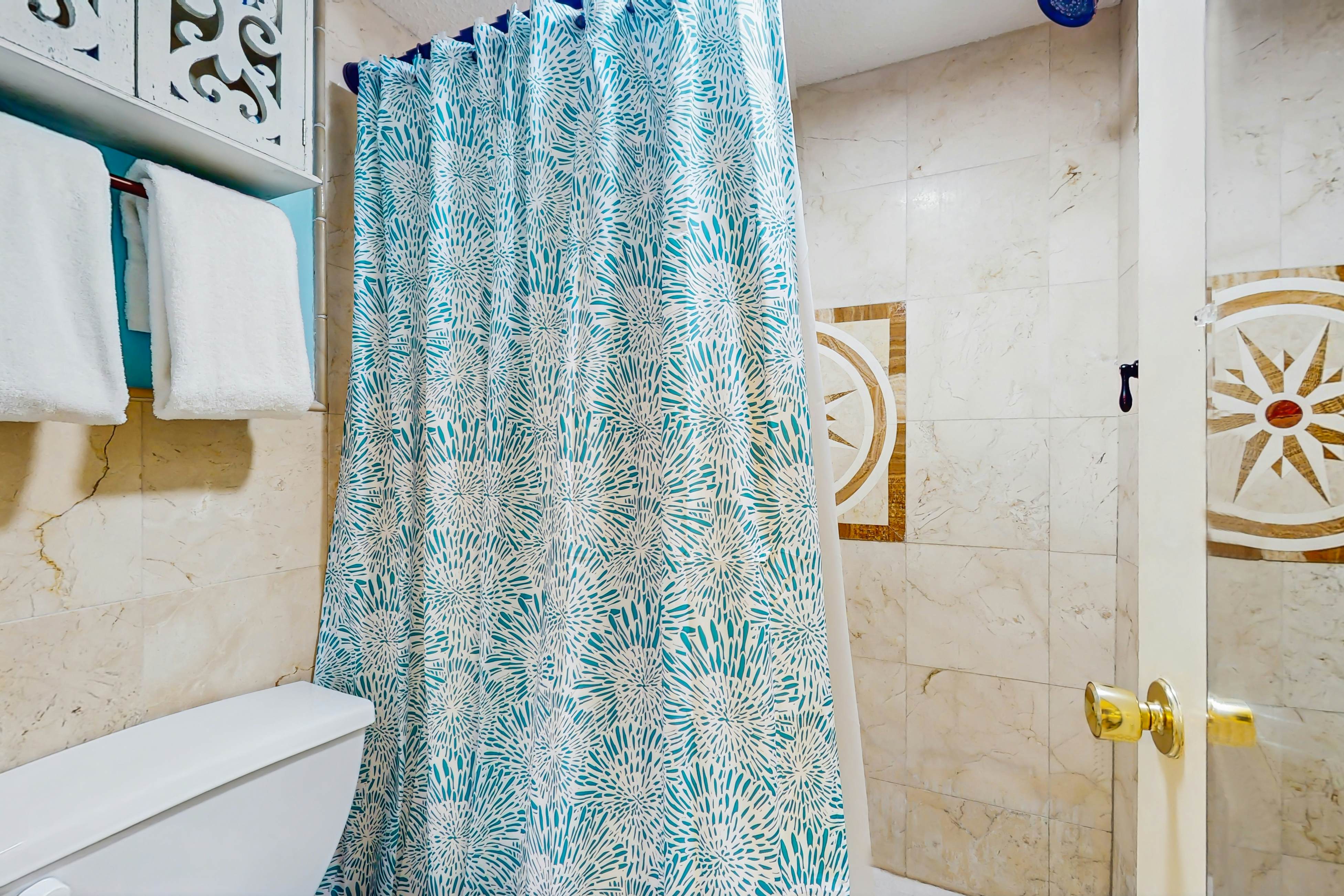 Breezy Belleair Beach condo with on-site pool, sundeck, & private beach access