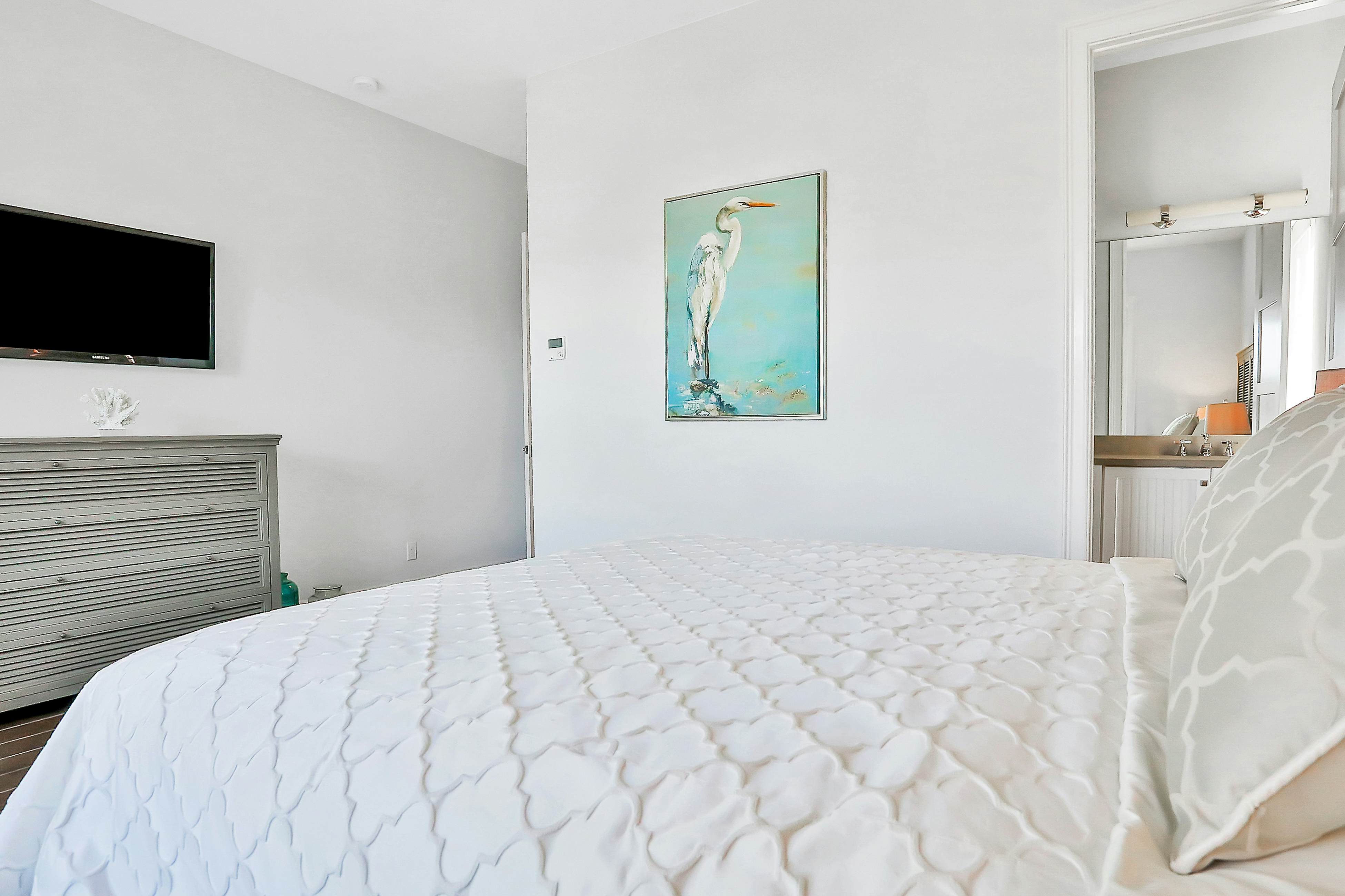 Exquisite Clearwater Retreat w/ Heated Pool, Game Room, Outdoor kitchen &Kayaks