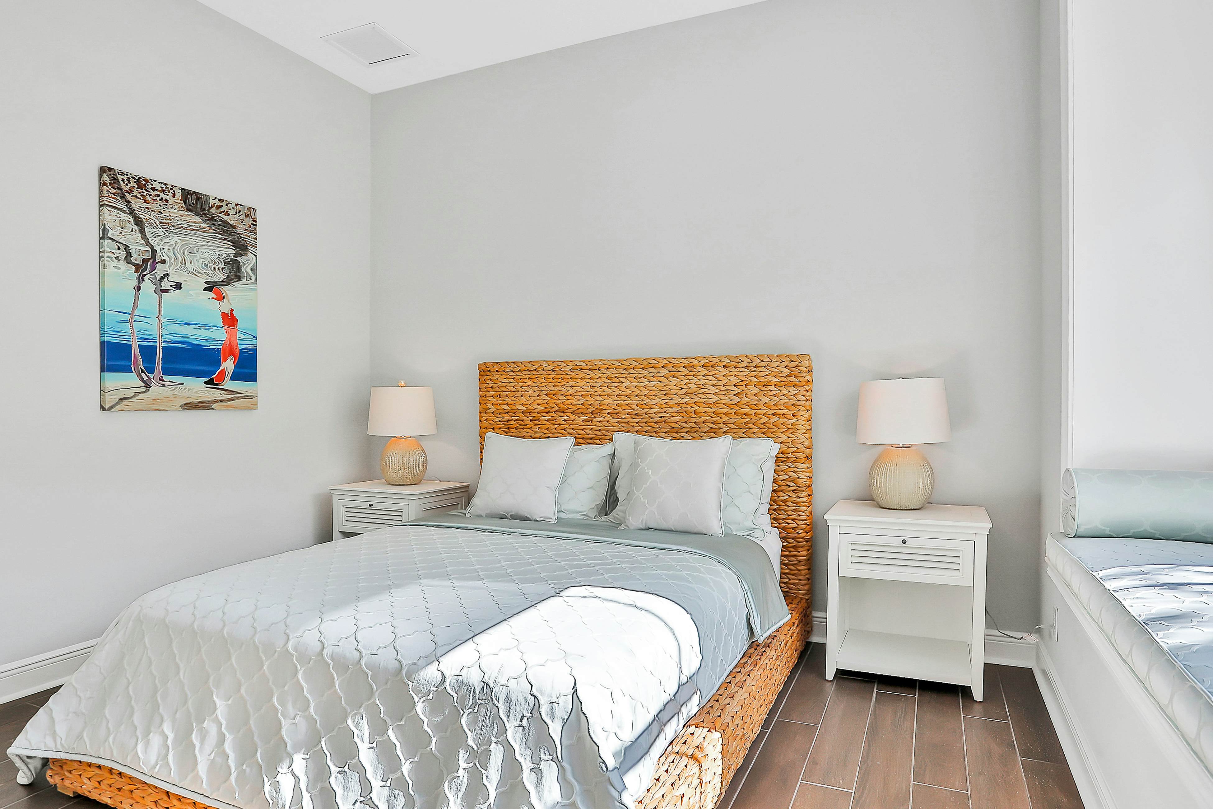 Exquisite Clearwater Retreat w/ Heated Pool, Game Room, Outdoor kitchen &Kayaks