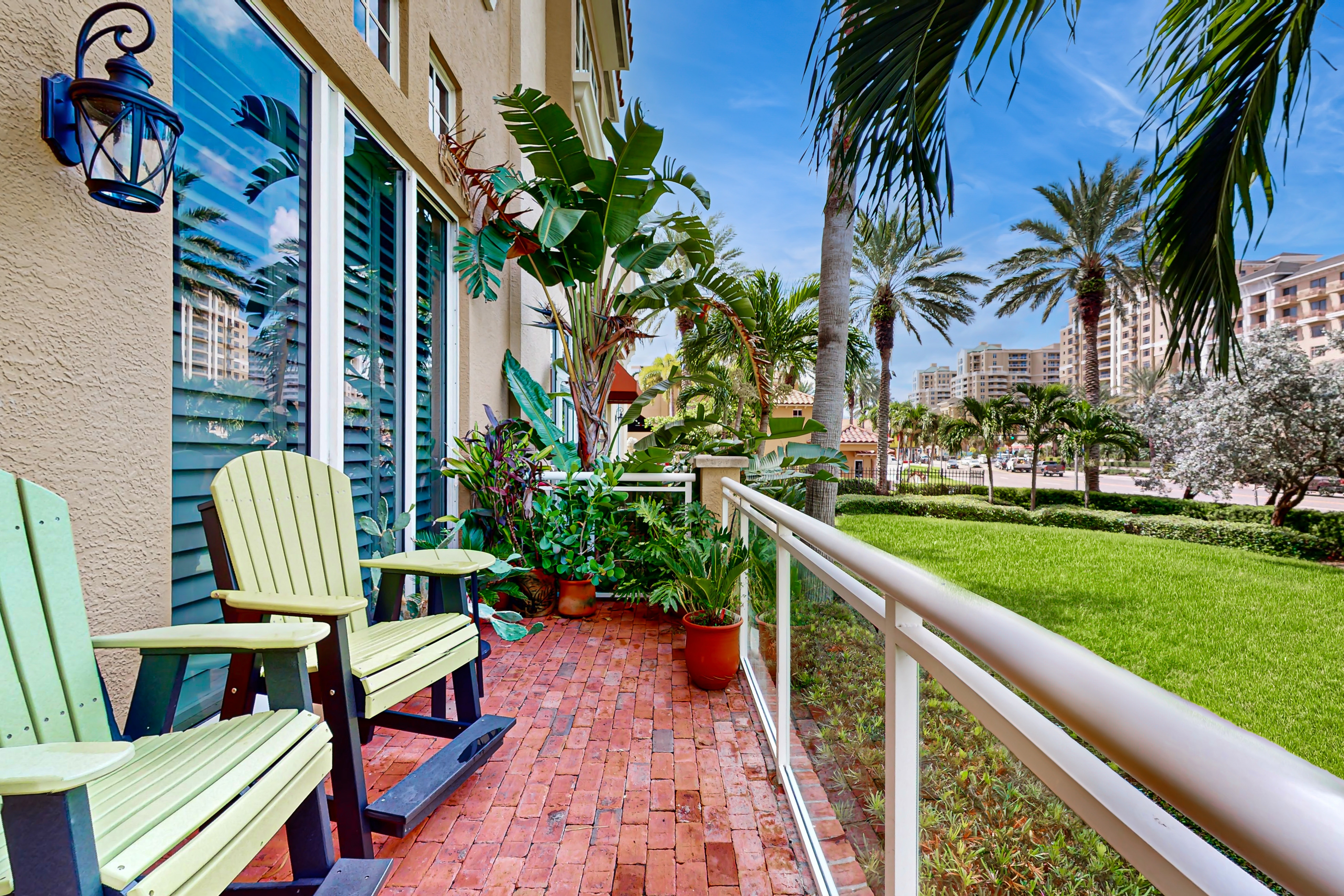 Spacious townhome in prime location w patio heated pool hot tub pool spa gym