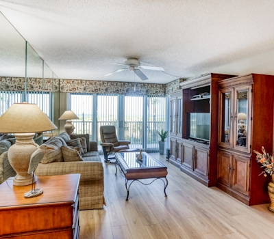 Second floor condo with pool and tennis court private WD and central AC