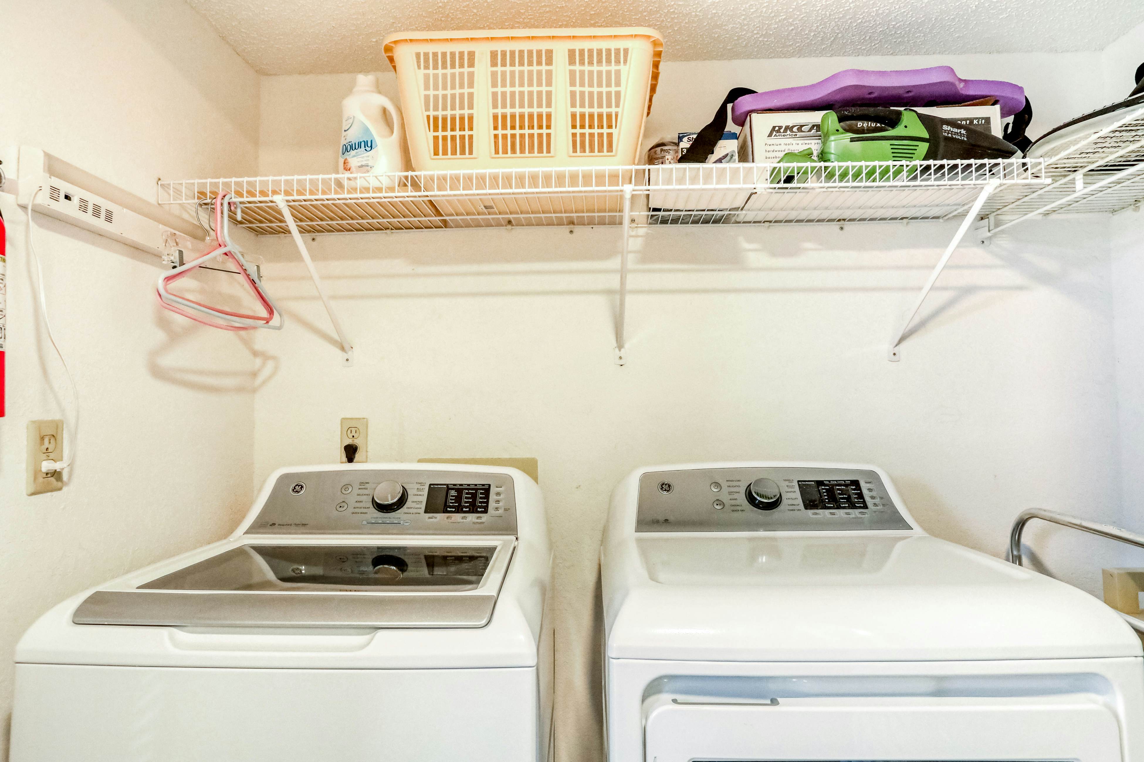 Second floor condo with pool and tennis court private WD and central AC