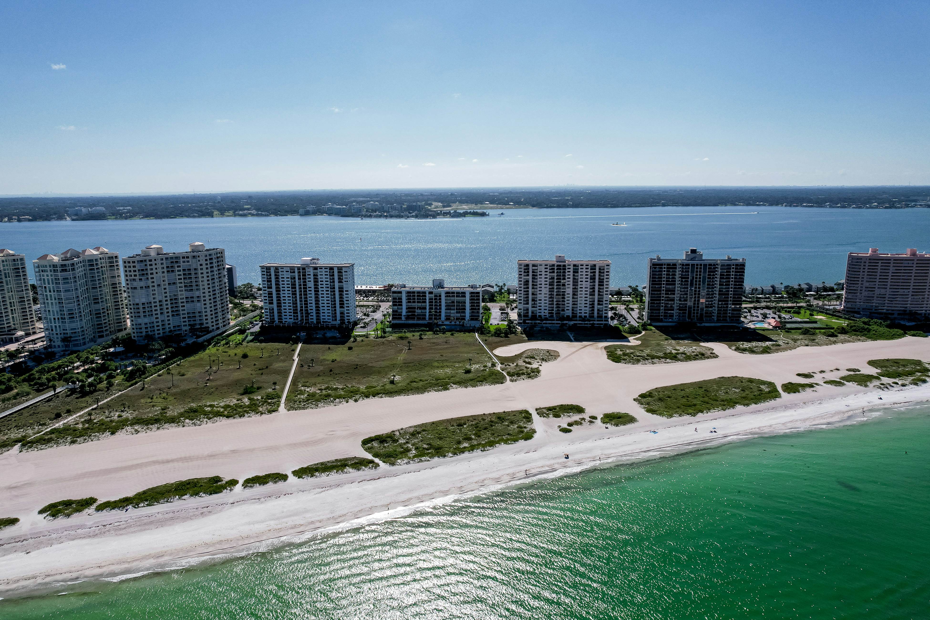 Second floor condo with pool and tennis court private WD and central AC