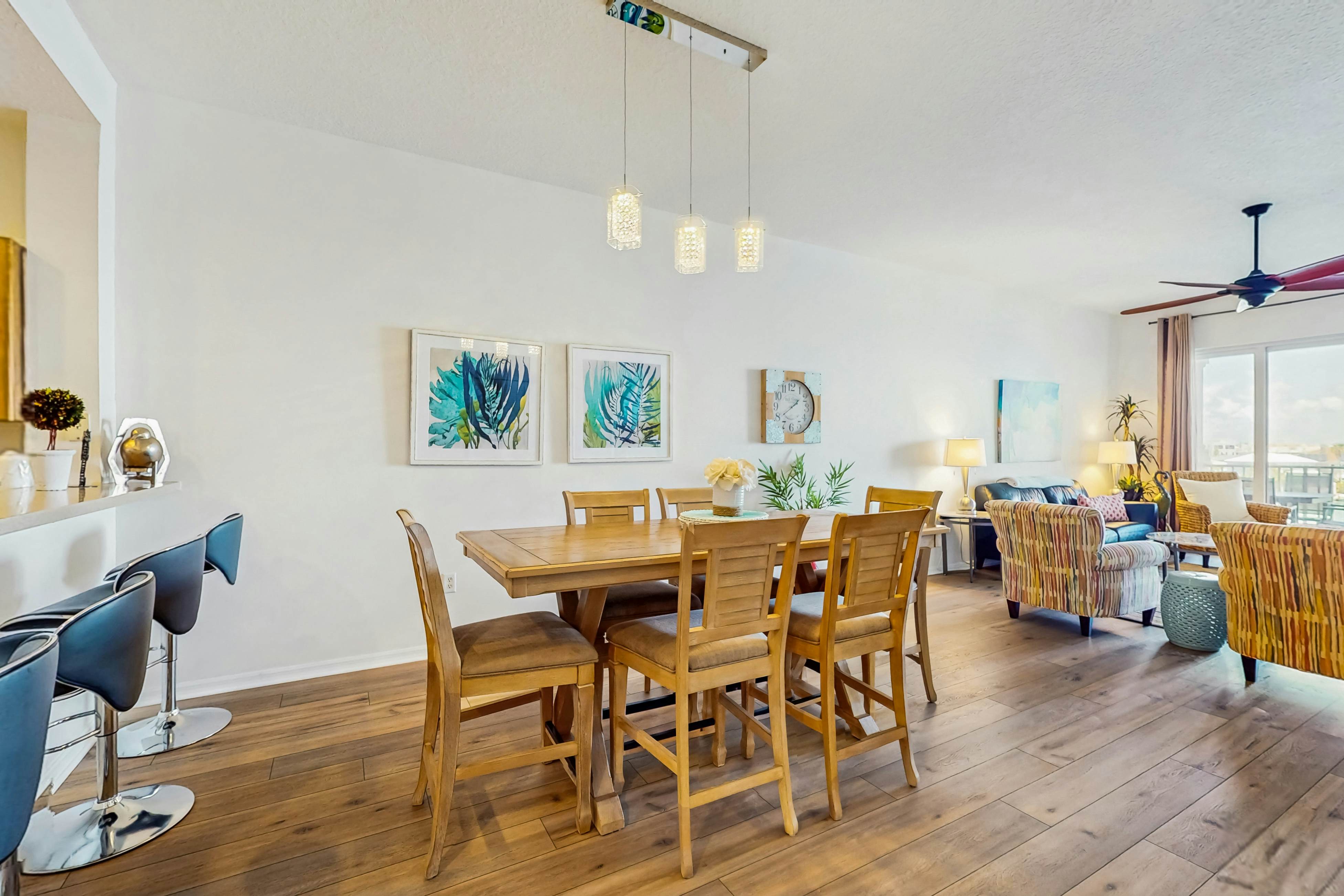 Dog-friendly bayfront 4th-floor condo with bay views, heated pool, pool spa, W/D