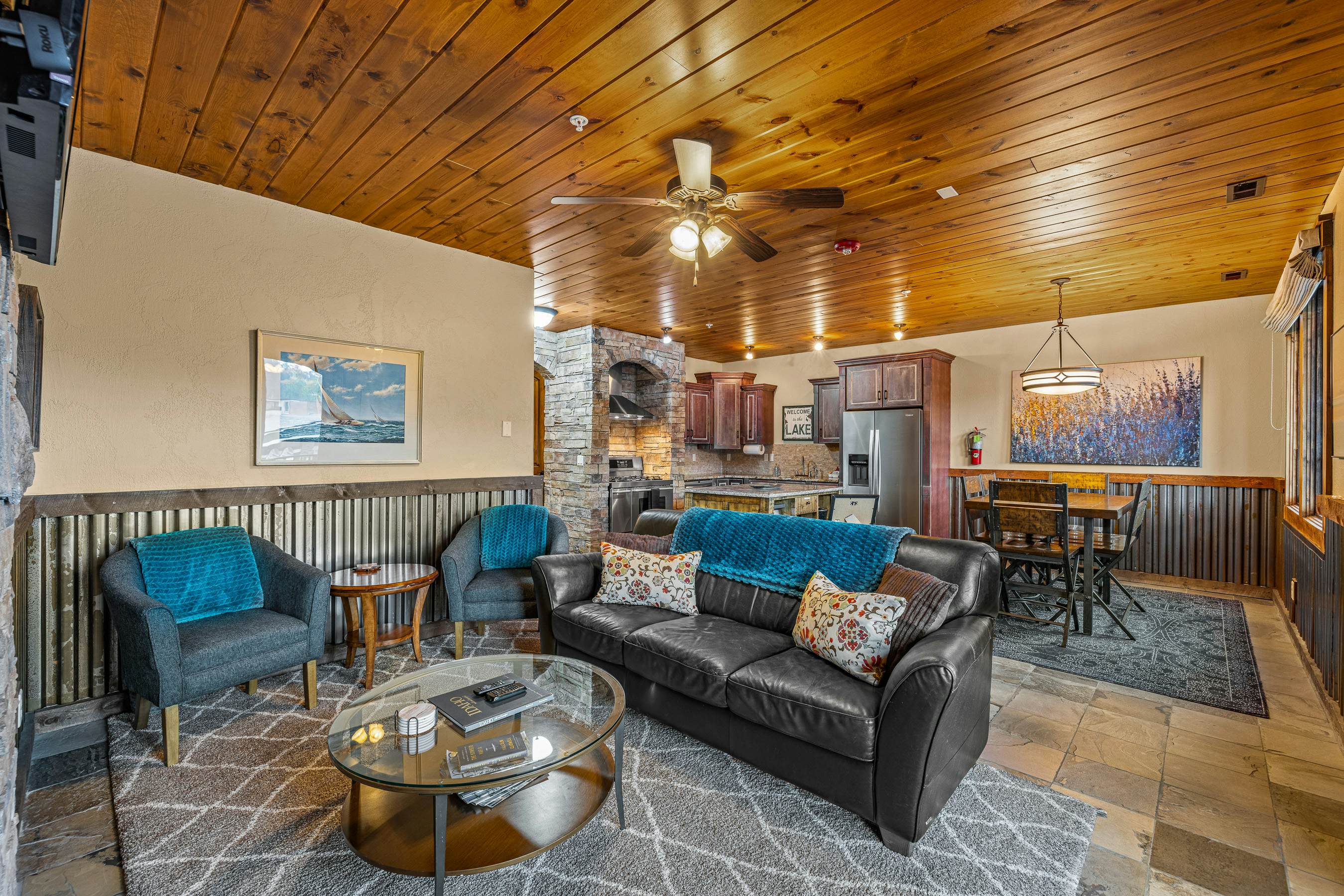 TimberCrest Downtown Lakeview Condo South