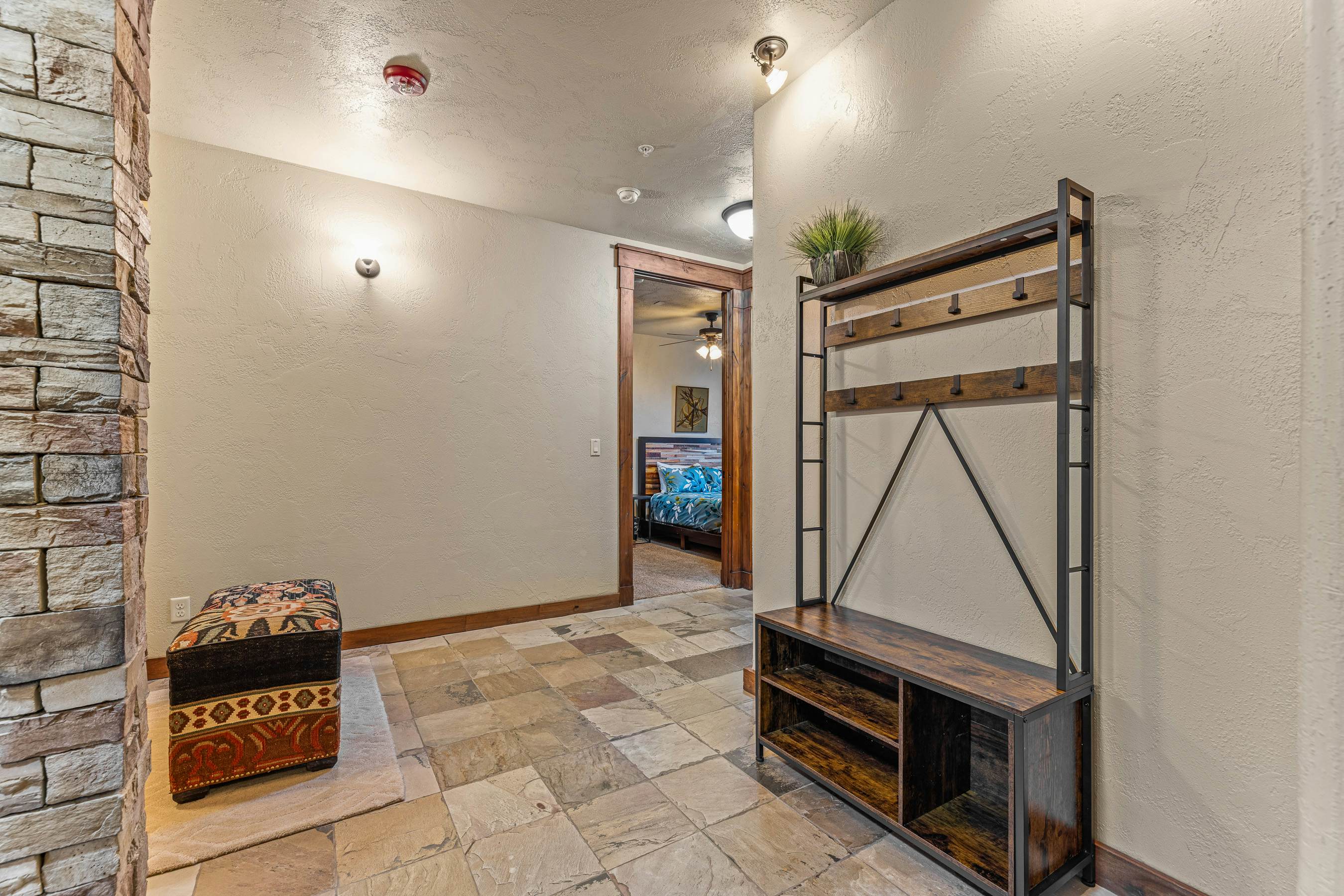 TimberCrest Downtown Lakeview Condo South