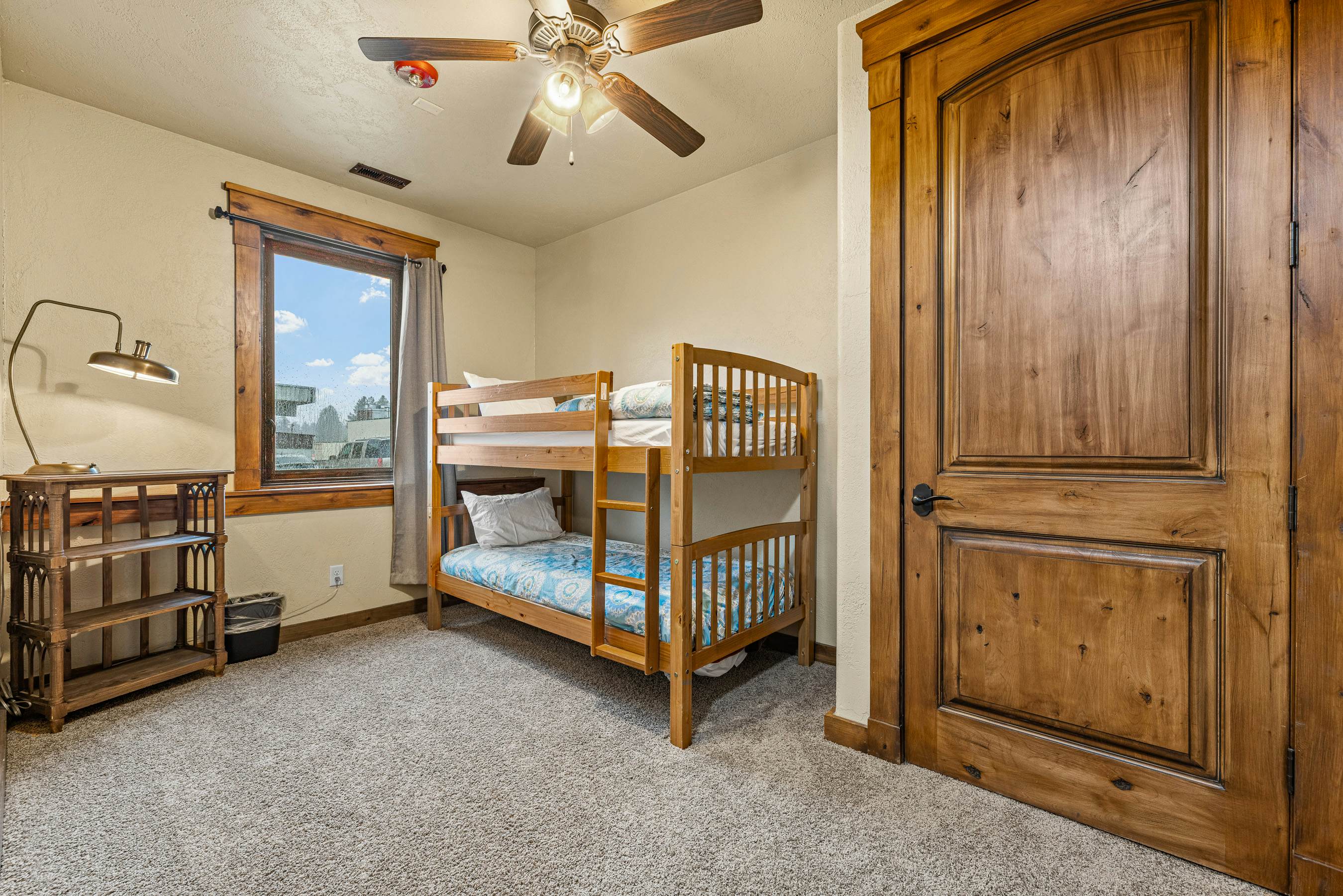 TimberCrest Downtown Lakeview Condo South